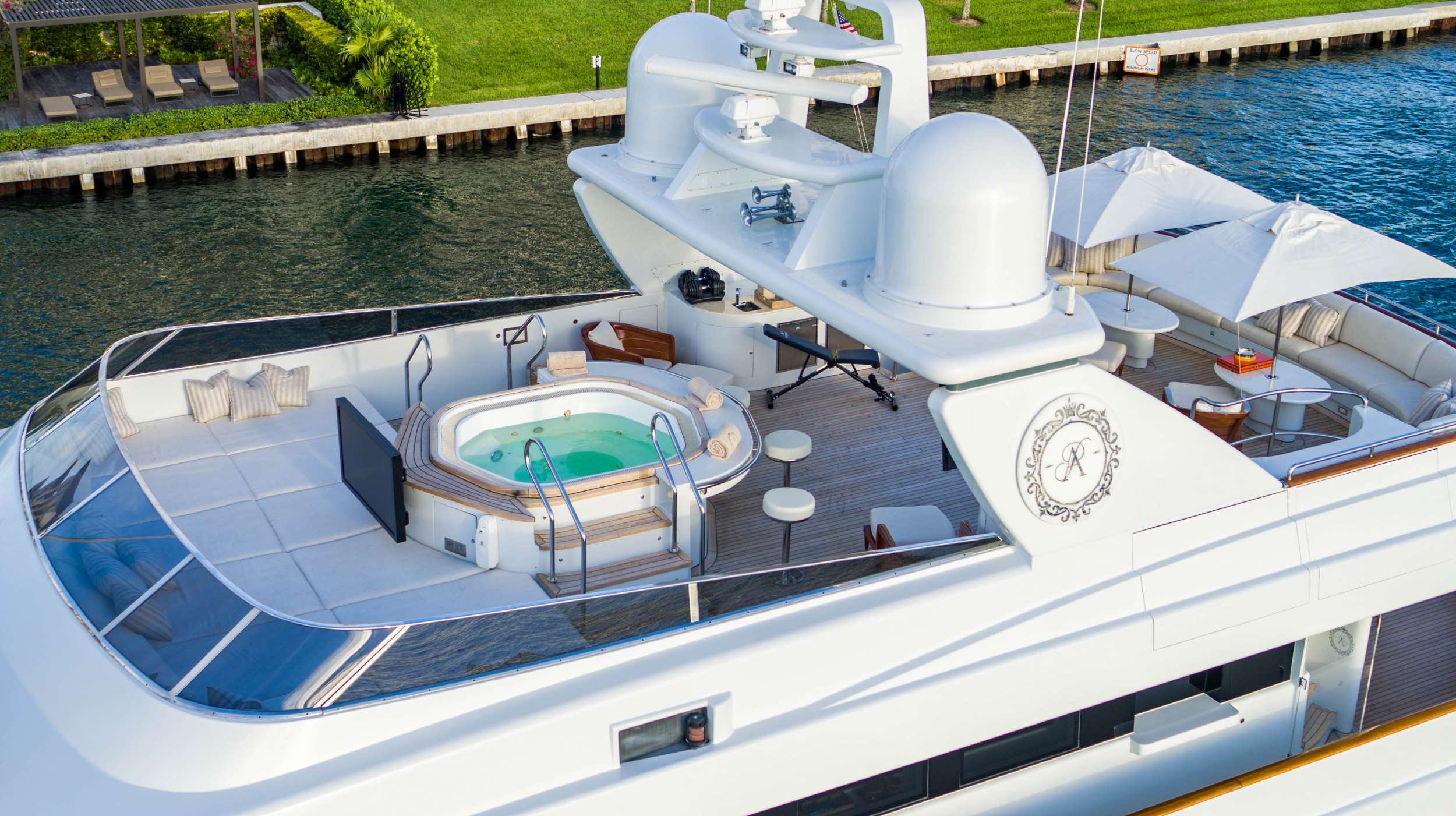Princess Anna - Motor Boat Charter USA & Boat hire in Florida & Bahamas 3