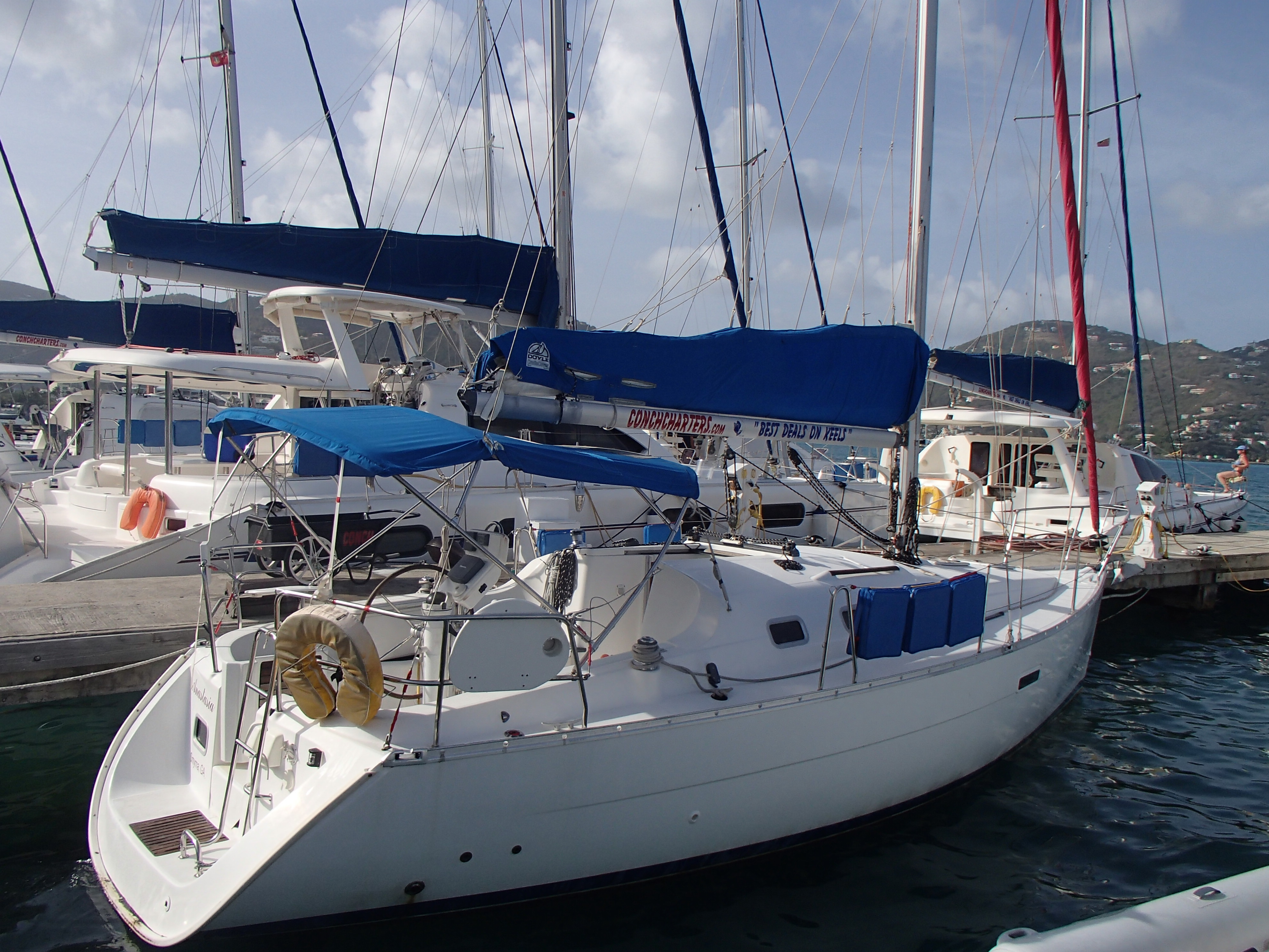 Oceanis 32 - Sailboat Charter British Virgin Islands & Boat hire in British Virgin Islands Tortola Road Town Fort Burt Marina 1