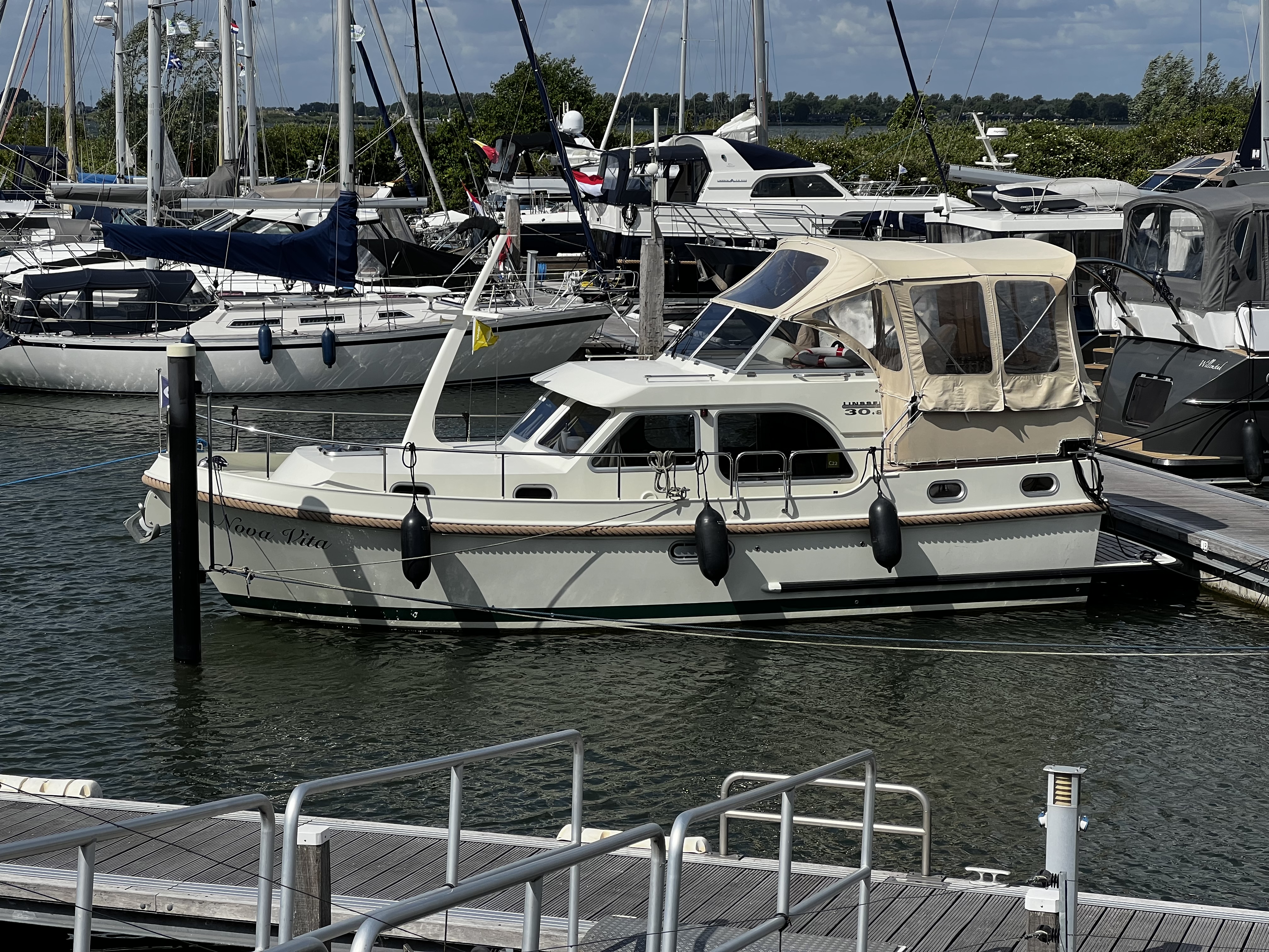 Linssen Grand Sturdy 30.9 AC - Motor Boat Charter Germany & Boat hire in Germany Werder (Havel) Marina Vulkan Werft 1