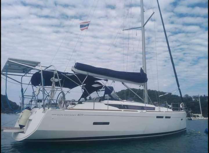 Sun Odyssey 409 - Sailboat Charter Australia & Boat hire in Australia Queensland Whitsundays Coral Sea Marina 2