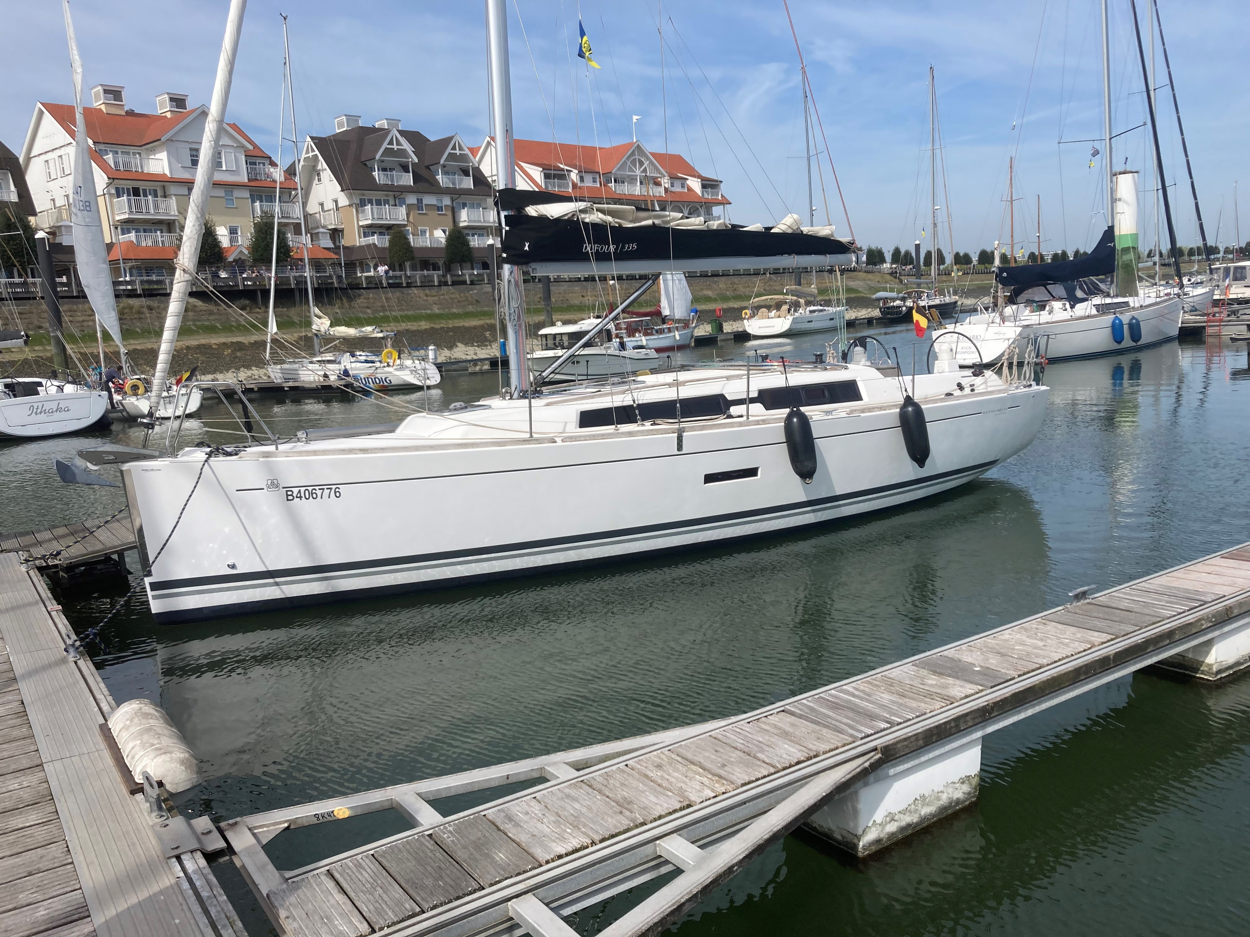 Dufour 335 Grand Large - Yacht Charter Nieuwpoort & Boat hire in Belgium Nieuwpoort Westhoek Marina 1