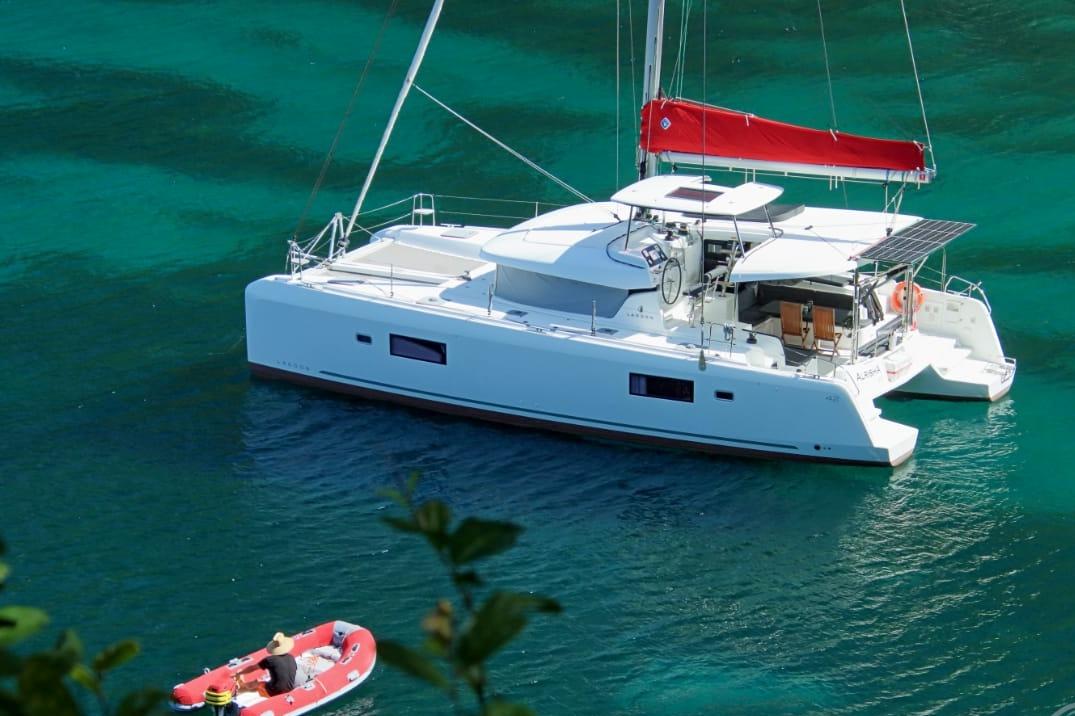 Lagoon 42 - Yacht Charter Tahiti & Boat hire in French Polynesia Society Islands Tahiti Papeete Papeete 2