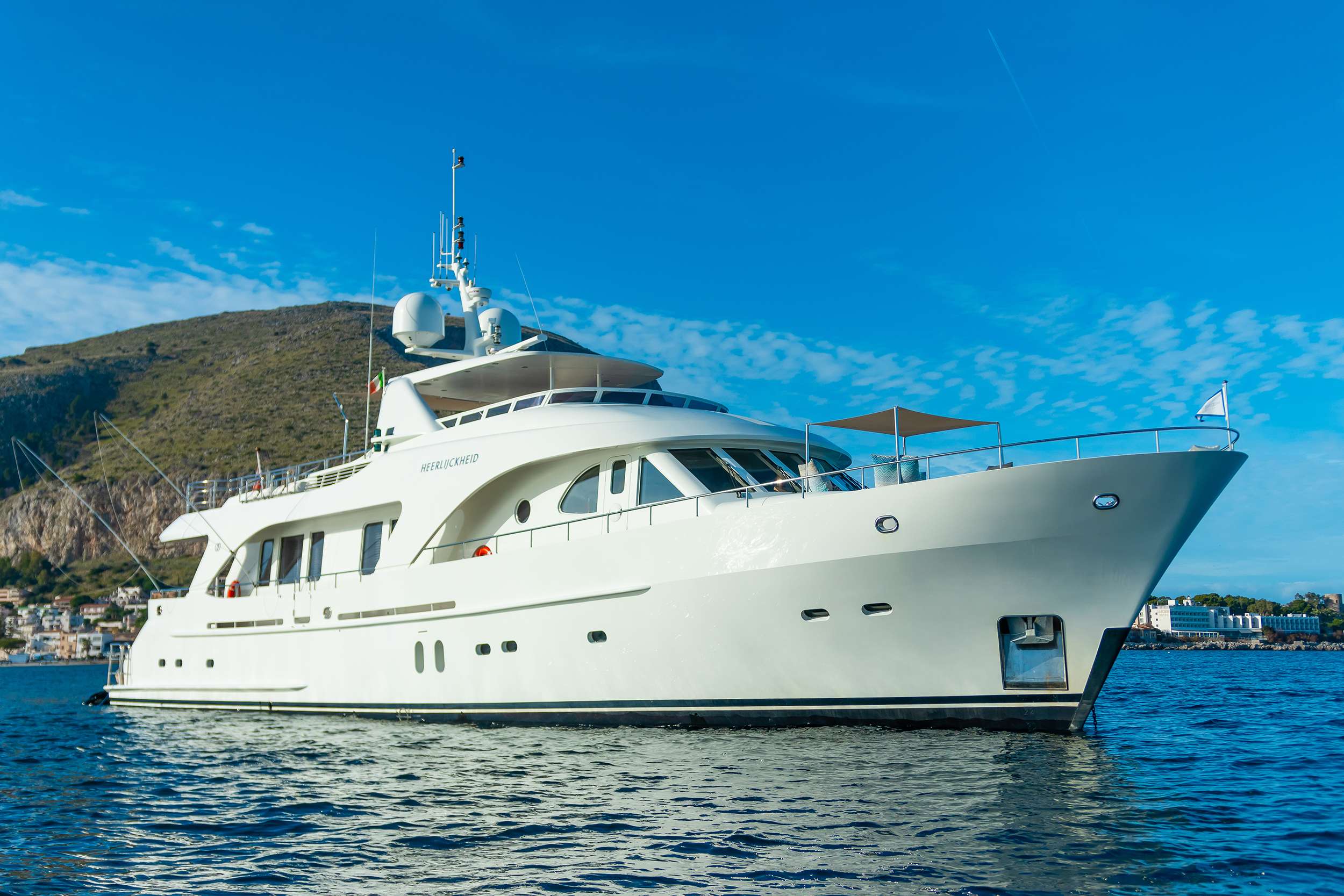 Heerlijckheid - Luxury yacht charter Montenegro & Boat hire in W. Med -Naples/Sicily, W. Med -Riviera/Cors/Sard., W. Med - Spain/Balearics 2