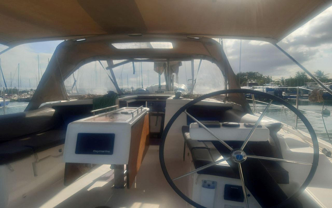 Dufour 390 GL - Yacht Charter Bahamas & Boat hire in Bahamas New Providence Nassau Palm Cay One Marina 3