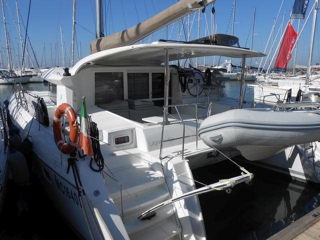Lagoon 421 - Yacht Charter Nettuno & Boat hire in Italy Rome Anzio Marina di Nettuno 6