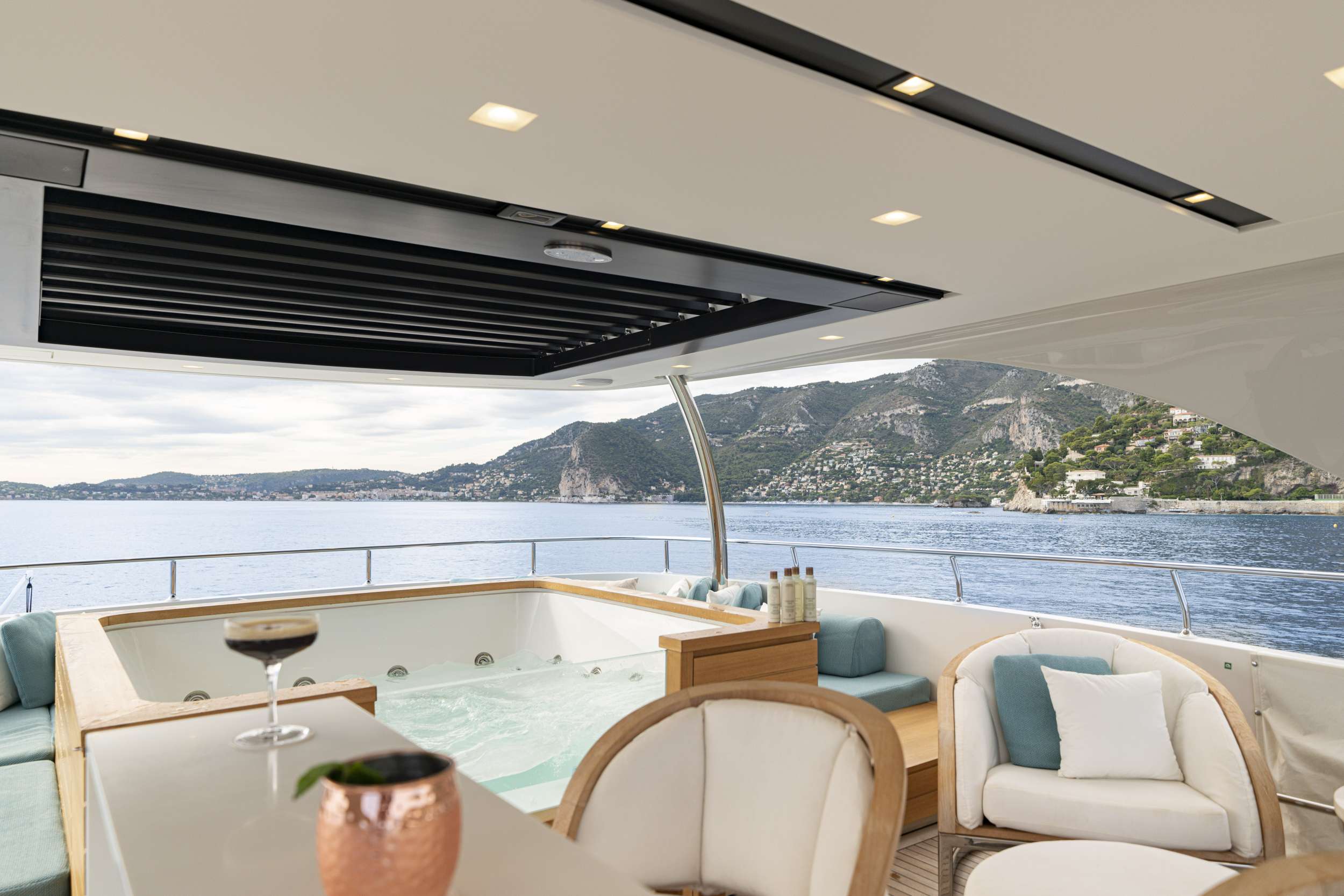 Sosa - Yacht Charter Antibes & Boat hire in Fr. Riviera, Corsica & Sardinia 4