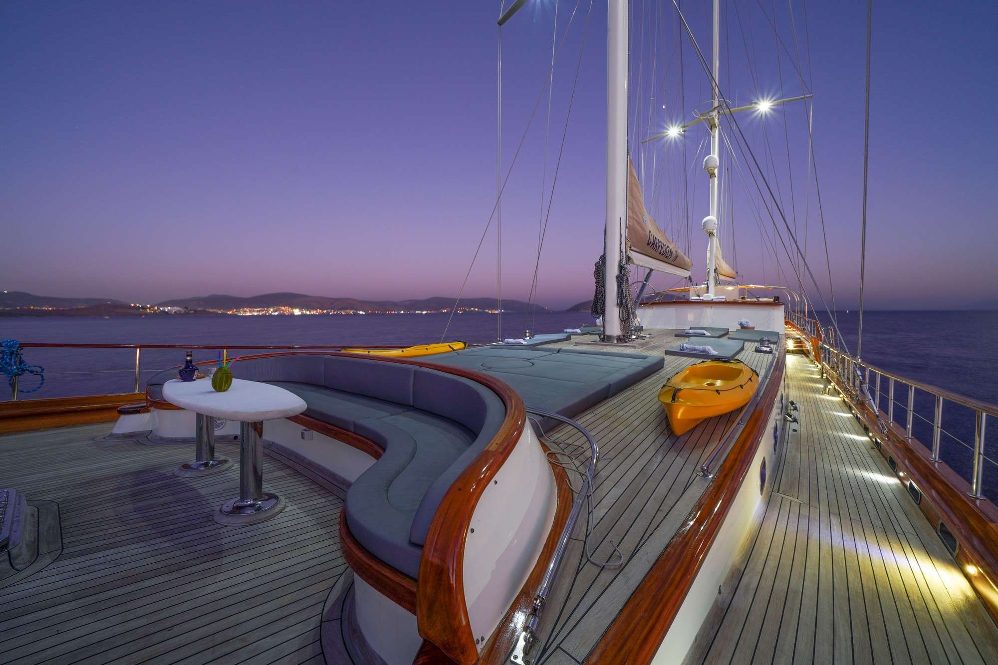 CARPE DIEM IV - Yacht Charter Istanbul & Boat hire in Turkey 4