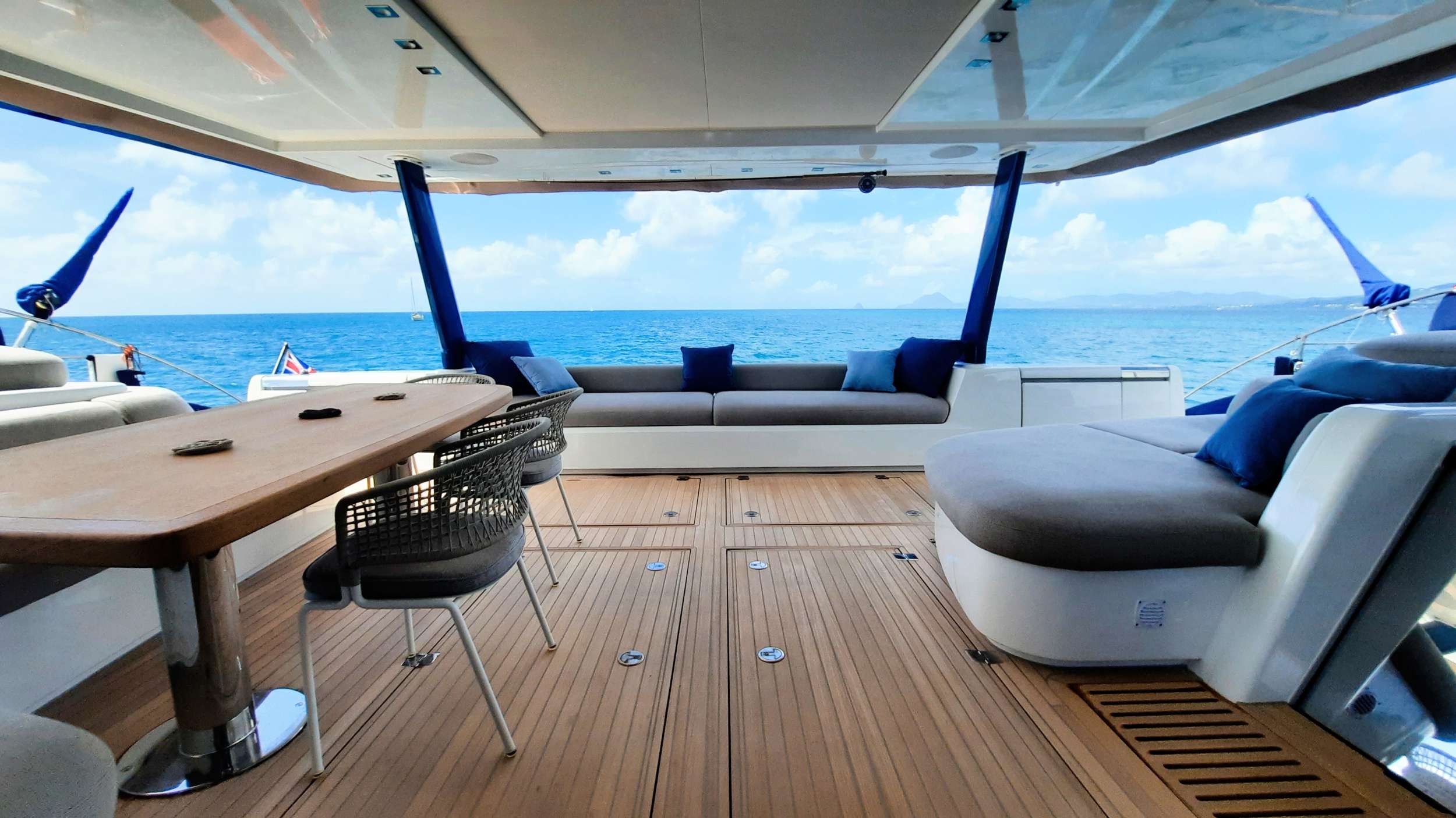 MANE et NOCTE - Luxury yacht charter Maldives & Boat hire in Indian Ocean & SE Asia 4