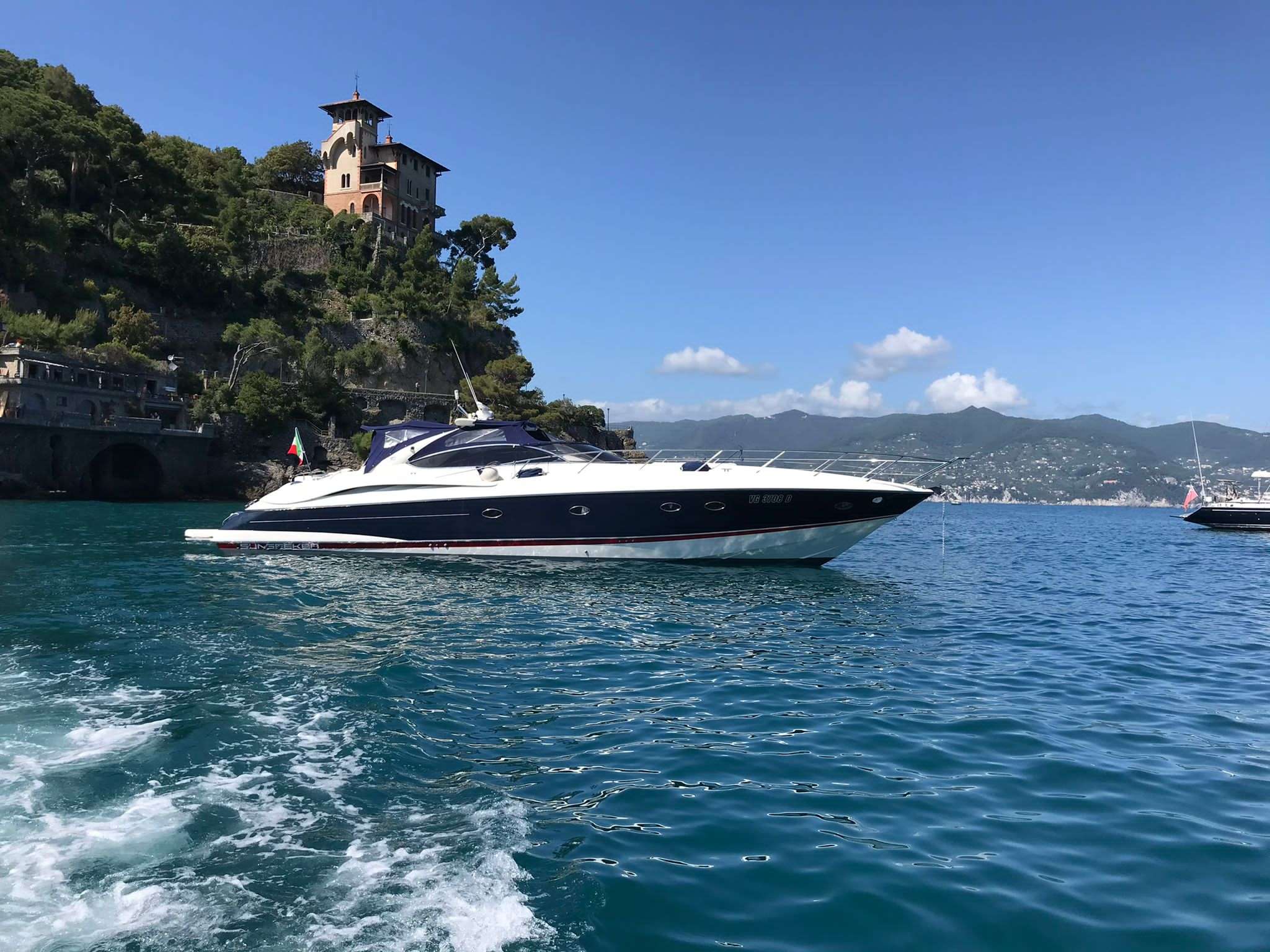 Magic Sun Sunseeker 60S - Catamaran Charter Italy & Boat hire in Fr. Riviera, Corsica & Sardinia 2