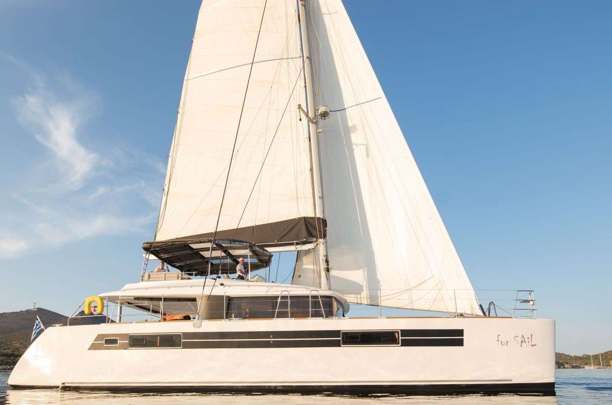 FOR SAIL - Catamaran charter Lavrion & Boat hire in Greece 2