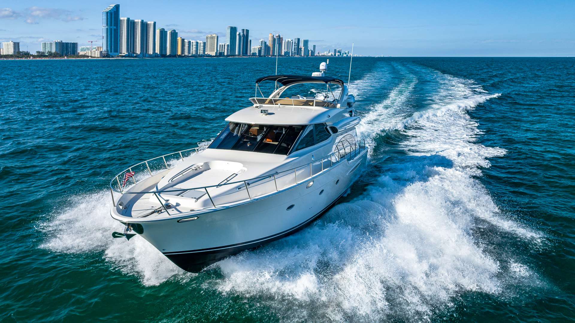 ELEGANT LADY - Motor Boat Charter USA & Boat hire in Florida & Bahamas 1