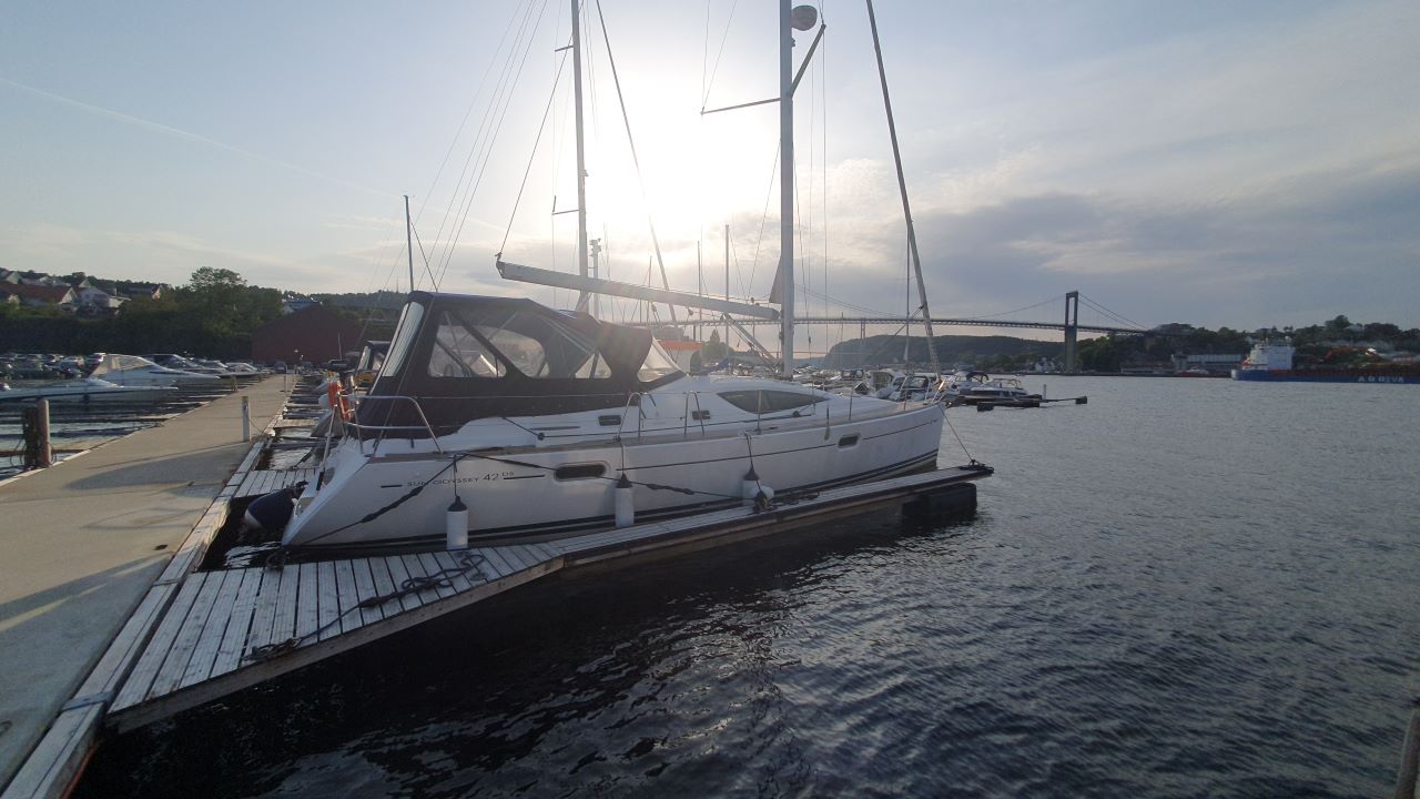 Sun Odyssey 42 DS - 2 cab. - Sailboat Charter Norway & Boat hire in Norway Stavanger Amoy Marina 3