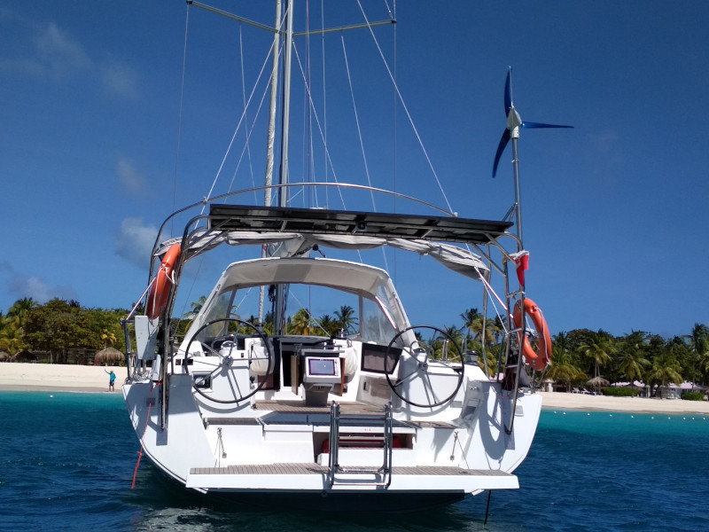 Oceanis 45 - Sailboat Charter Guadeloupe & Boat hire in Guadeloupe Pointe a Pitre Marina de Bas du Fort 4