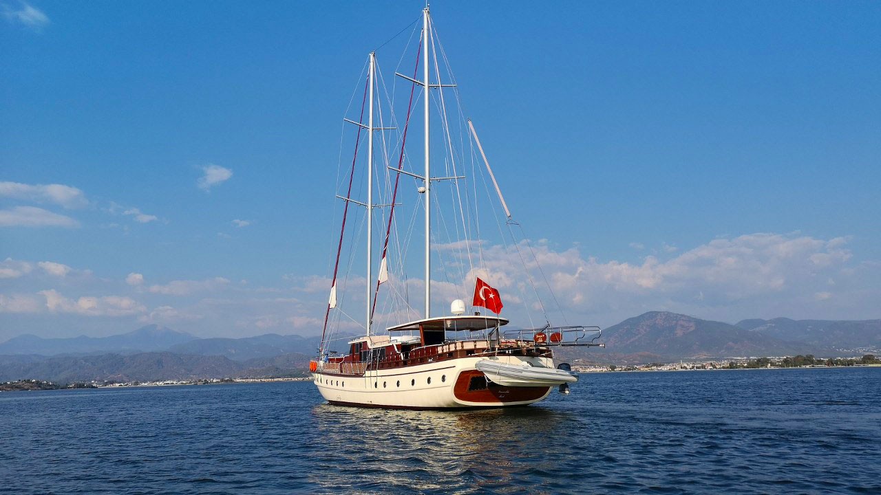 Diamond L - Motor Boat Charter Turkey & Boat hire in Turkey Turkish Riviera Carian Coast Bodrum Milta Bodrum Marina 3