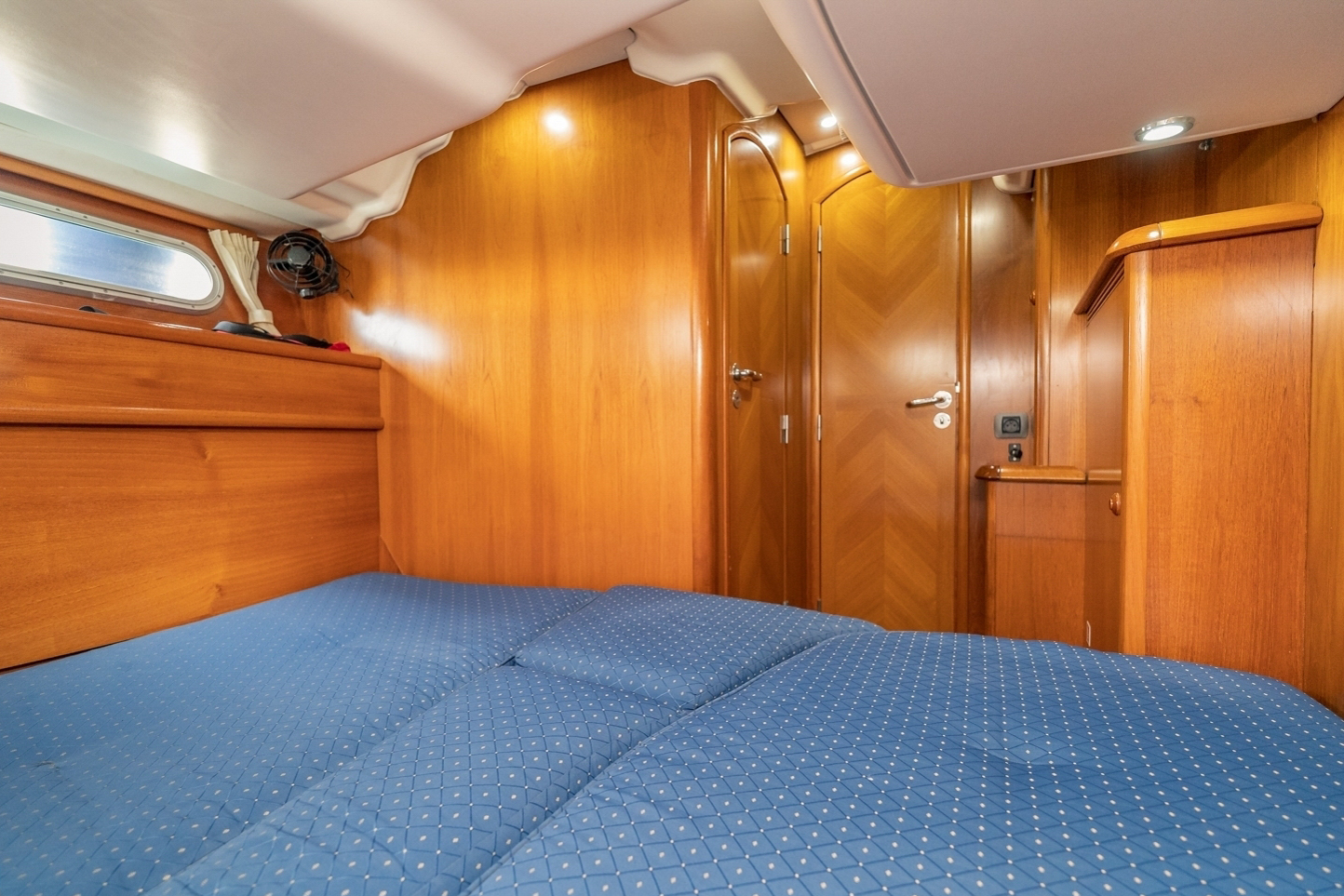 Sun Odyssey 54DS - Yacht Charter Procida & Boat hire in Italy Procida Marina di Procida 2