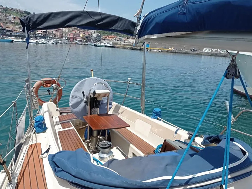 Dehler 37 - Yacht Charter Milazzo & Boat hire in Italy Sicily Aeolian Islands Milazzo Marina del Nettuno 5