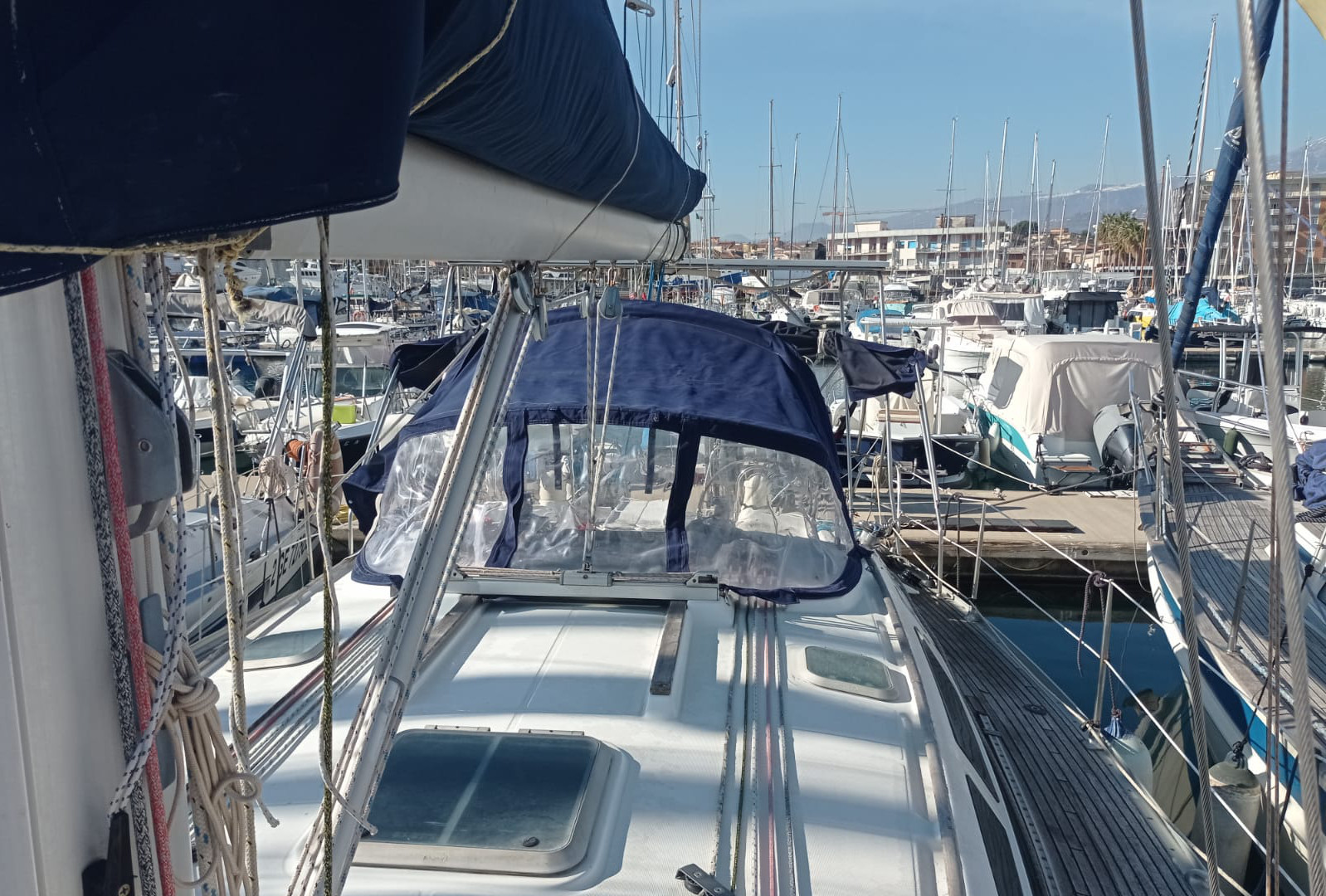 Sun Odyssey 40 - Yacht Charter Milazzo & Boat hire in Italy Sicily Aeolian Islands Milazzo Marina del Nettuno 3
