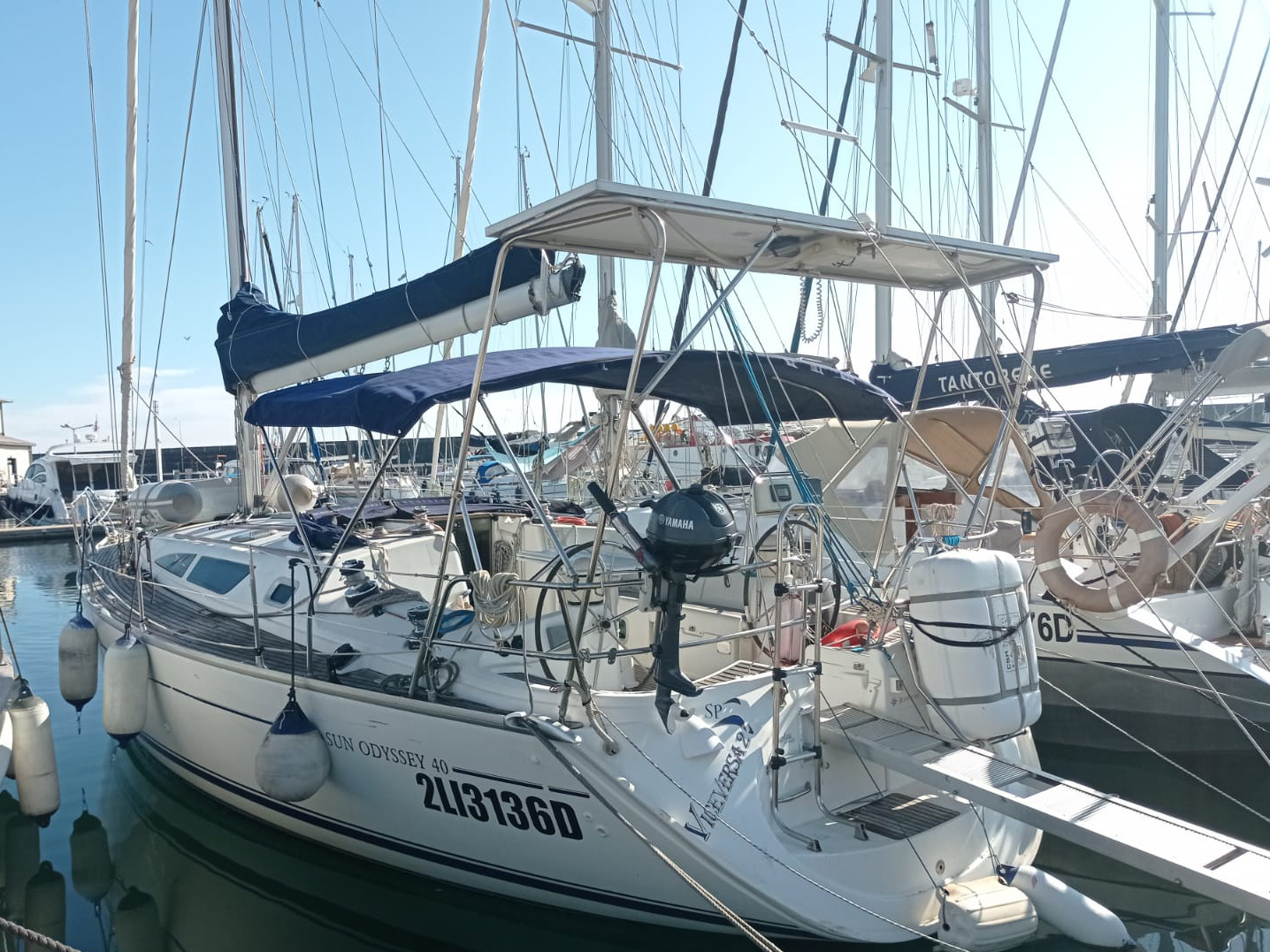 Sun Odyssey 40 - Yacht Charter Milazzo & Boat hire in Italy Sicily Aeolian Islands Milazzo Marina del Nettuno 1
