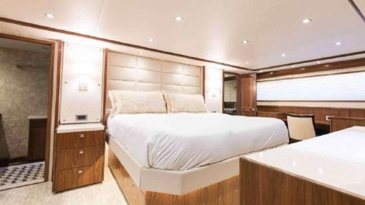 TOUCHE - Yacht Charter Fort Lauderdale & Boat hire in Florida & Bahamas 6