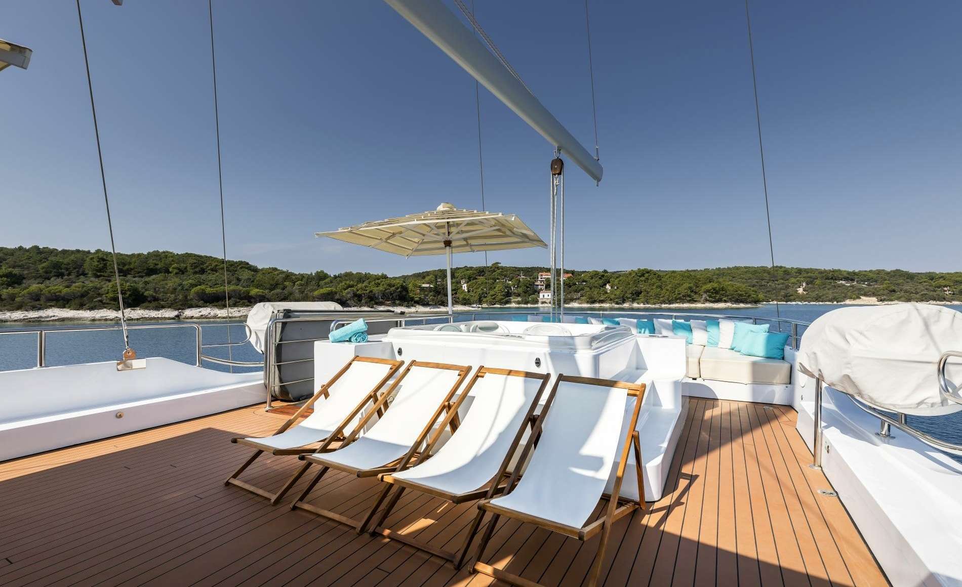 OMNIA - Yacht Charter Sithonia & Boat hire in Greece & Croatia 5