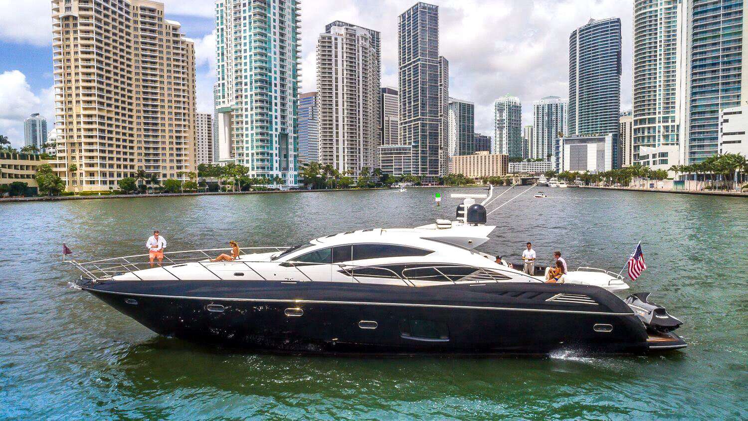 All In - Yacht Charter Fort Lauderdale & Boat hire in Florida & Bahamas 1