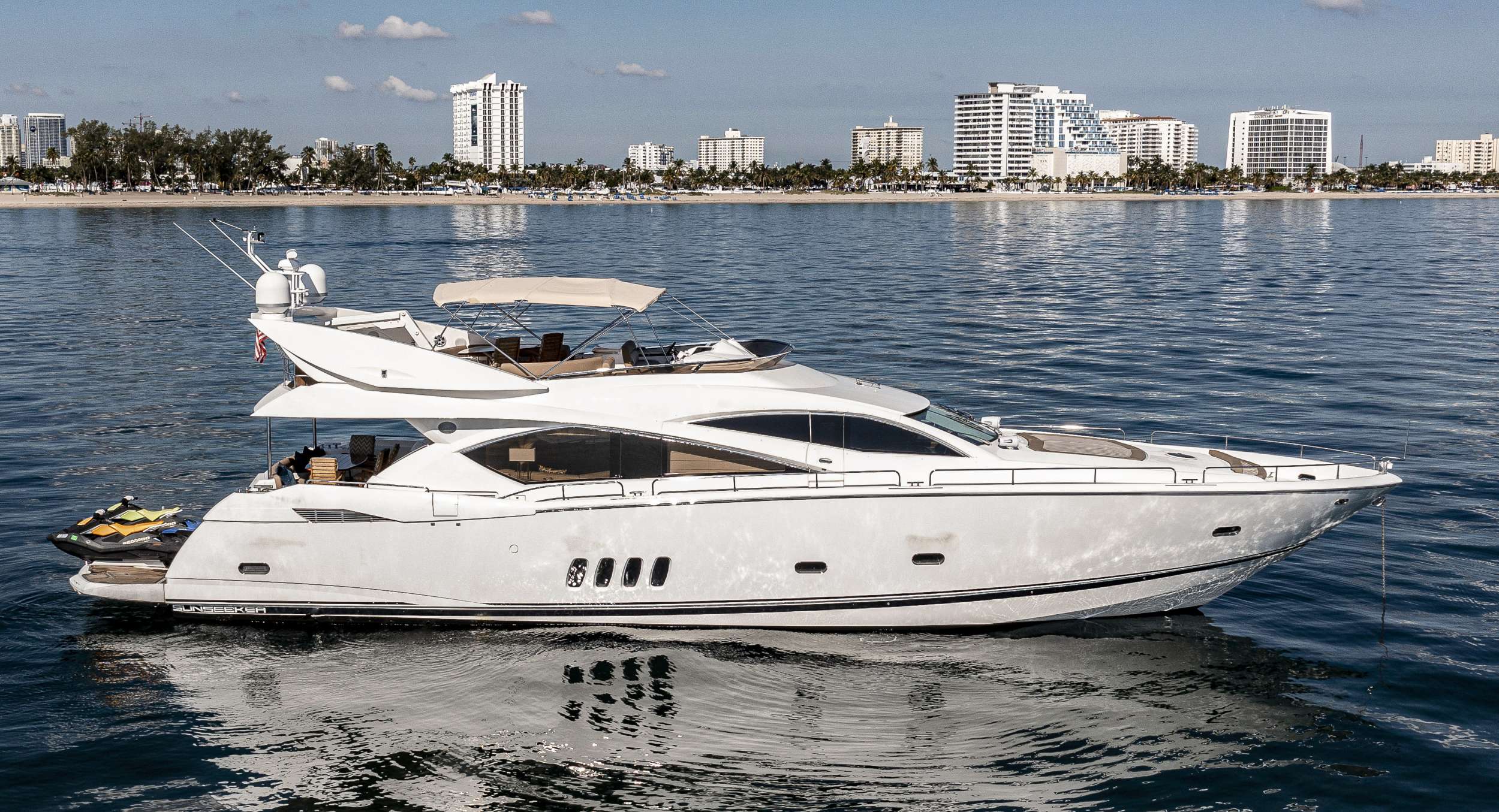 Acqua Alberti - Yacht Charter Fort Lauderdale & Boat hire in Florida & Bahamas 1