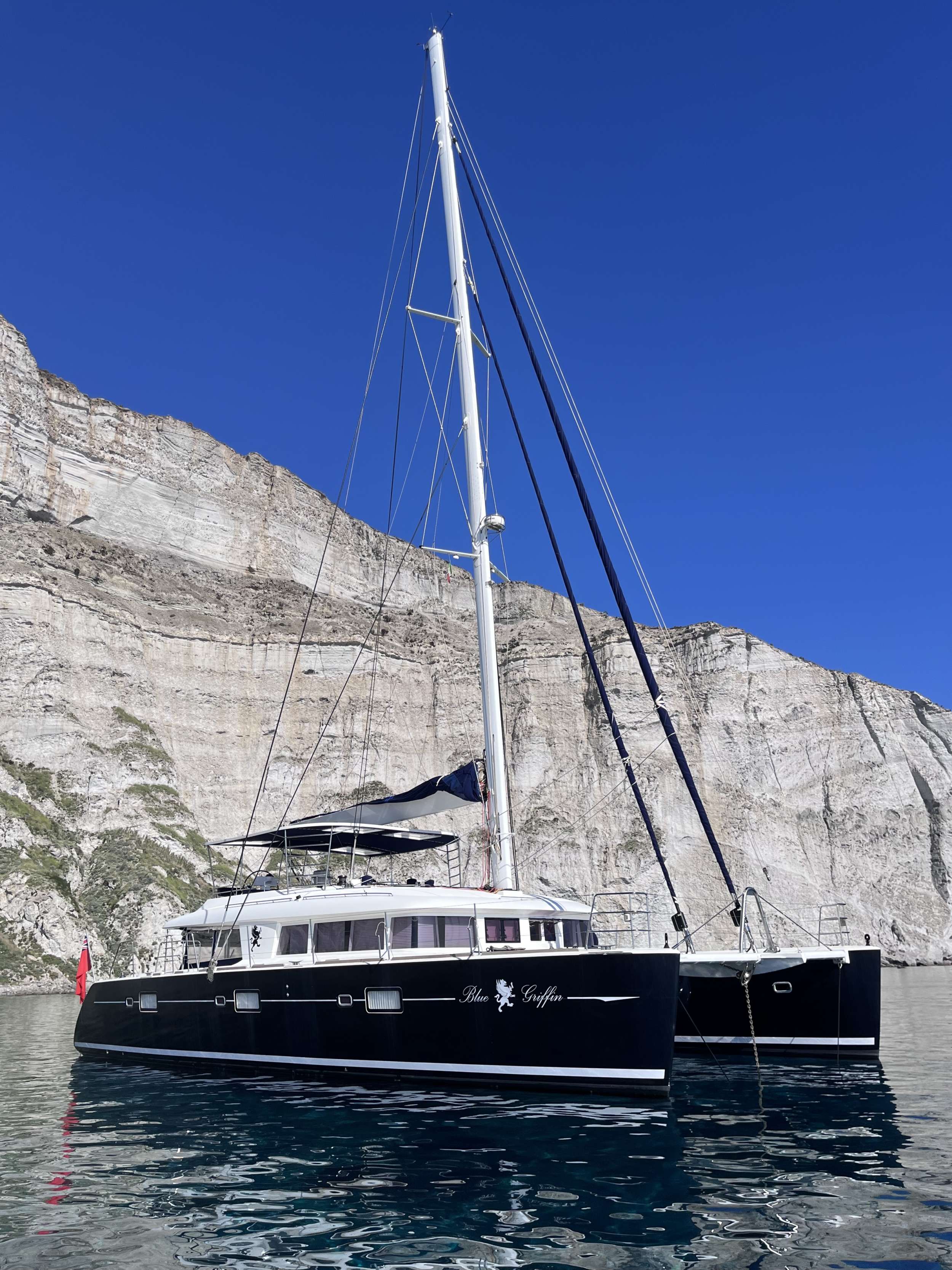Blue Griffin  - Yacht Charter Moniga del Garda & Boat hire in W. Med -Naples/Sicily, Greece, W. Med -Riviera/Cors/Sard., Turkey, Croatia | Winter: Caribbean Virgin Islands (US/BVI), Caribbean Leewards, Caribbean Windwards 1