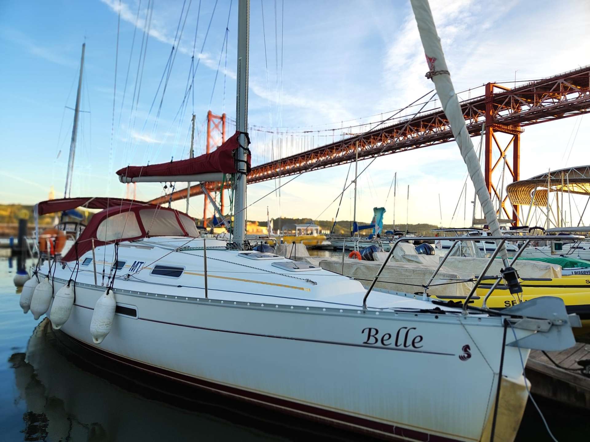 Oceanis 311 Clipper - Yacht Charter Portugal & Boat hire in Portugal Lisbon Port of Lisbon 2