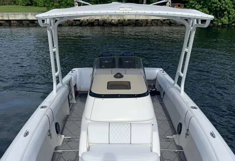 intrepid 32 - Motor Boat Charter USA & Boat hire in United States Florida Miami Port Miami 5