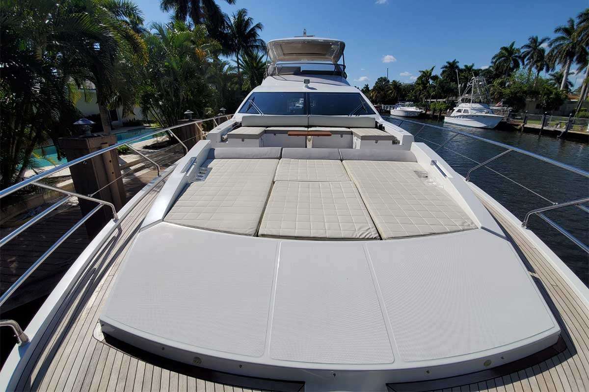 Azimut 72 - Yacht Charter Miami & Boat hire in United States Florida Miami Beach Miami Beach Marina 2