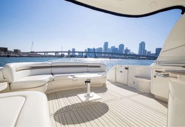 Sea Ray 540 Sundancer - Motor Boat Charter USA & Boat hire in United States Florida Miami Port Miami 5