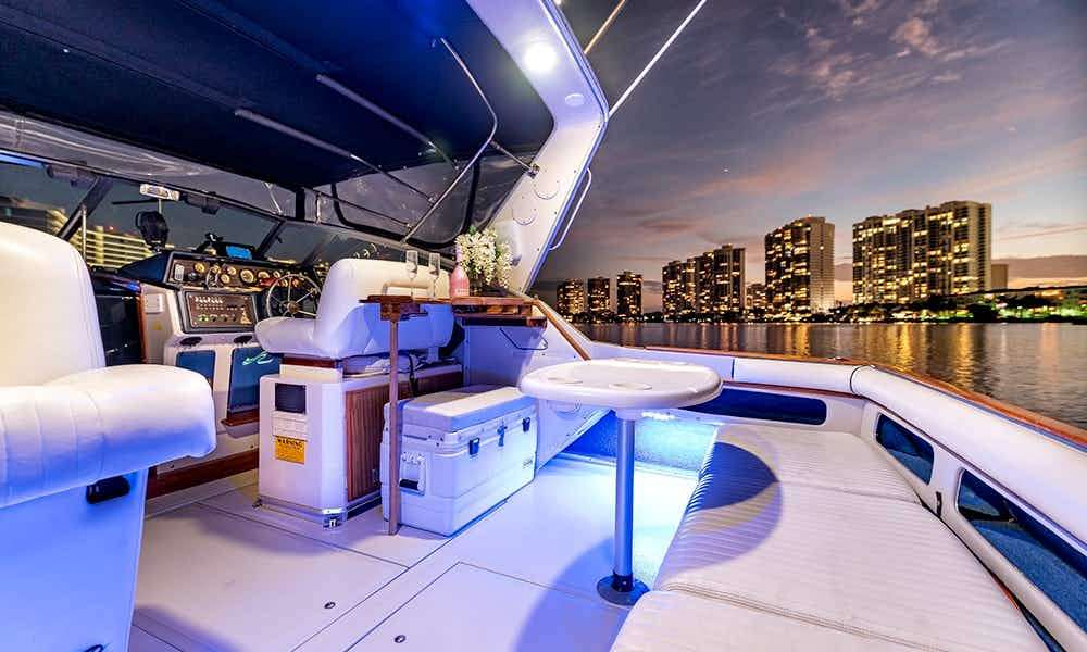 Sea Ray 370 Express Cruiser - Yacht Charter Fort Lauderdale & Boat hire in United States Florida Fort Lauderdale Aventura 5