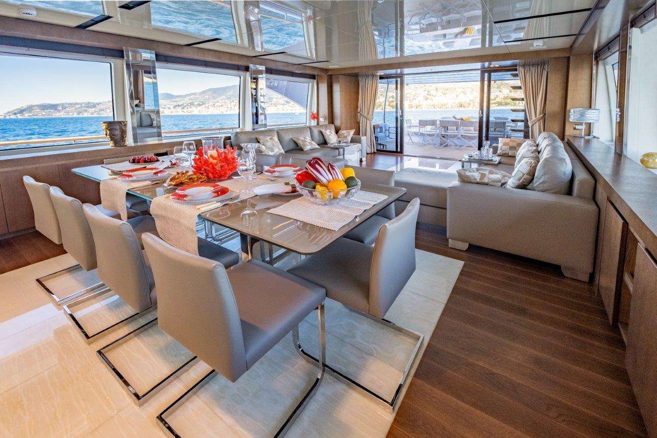 BACCARAT - Yacht Charter Antibes & Boat hire in Fr. Riviera, Corsica & Sardinia 3