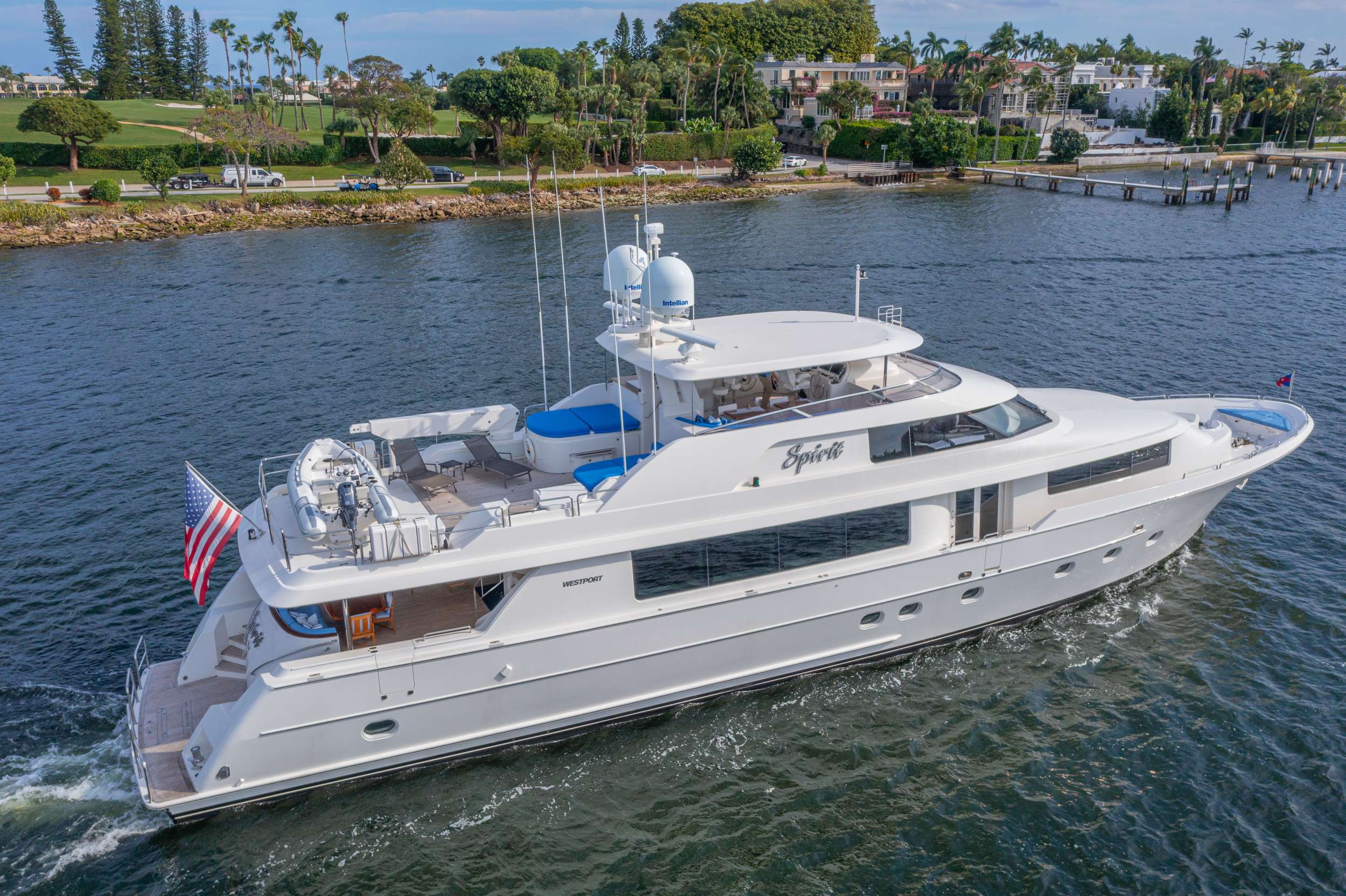 SPIRIT - Yacht Charter Lake Champlain & Boat hire in US East Coast & Bahamas 1