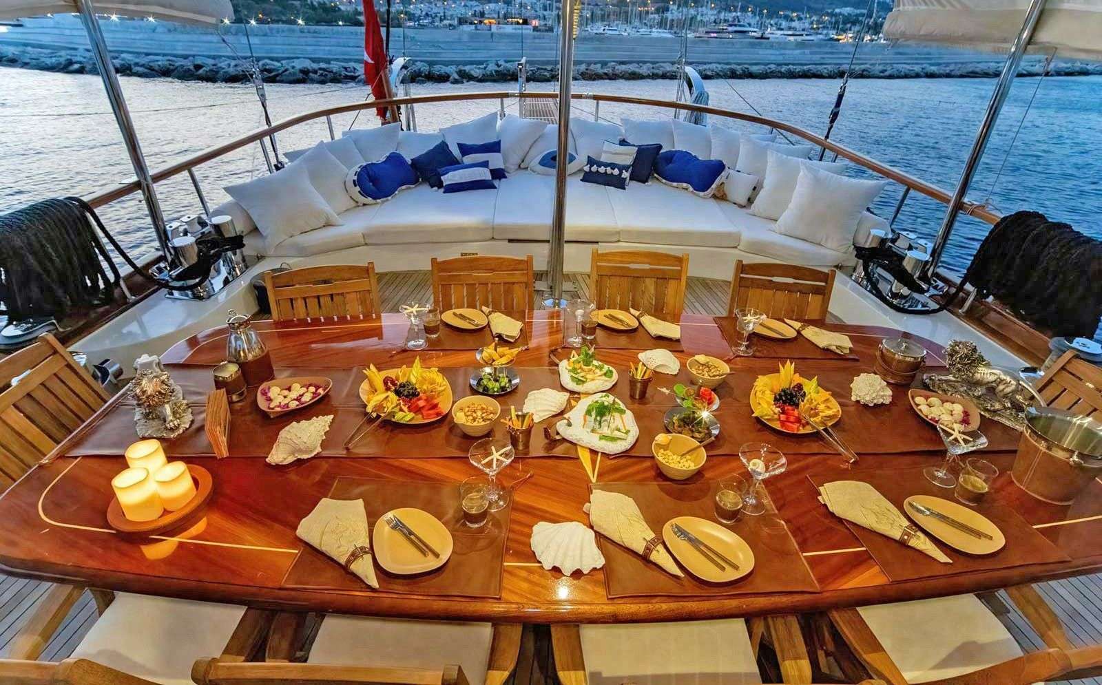 BABYLON - Yacht Charter Adaköy & Boat hire in Greece & Turkey 5