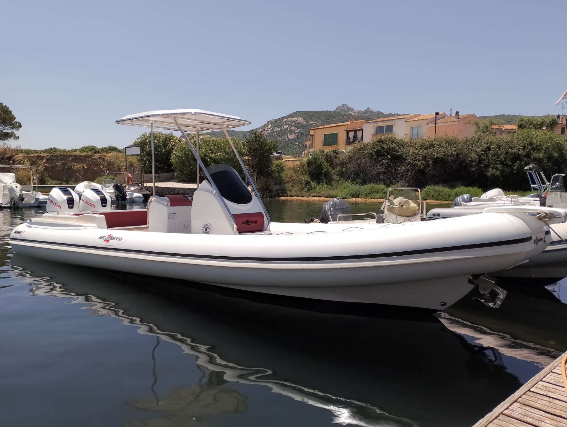 Wave 27 GT - Motor Boat Charter Italy & Boat hire in Italy Sardinia Costa Smeralda Cannigione Cannigione 3