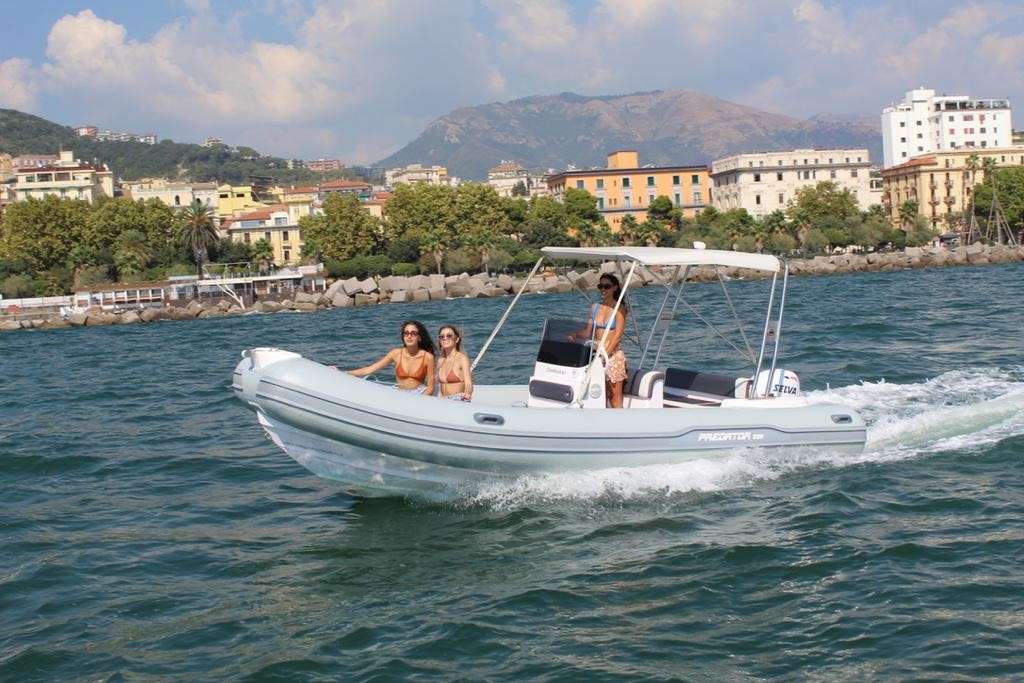 6.00 - Motor Boat Charter Italy & Boat hire in Italy Campania Salerno Province Salerno Salerno 5