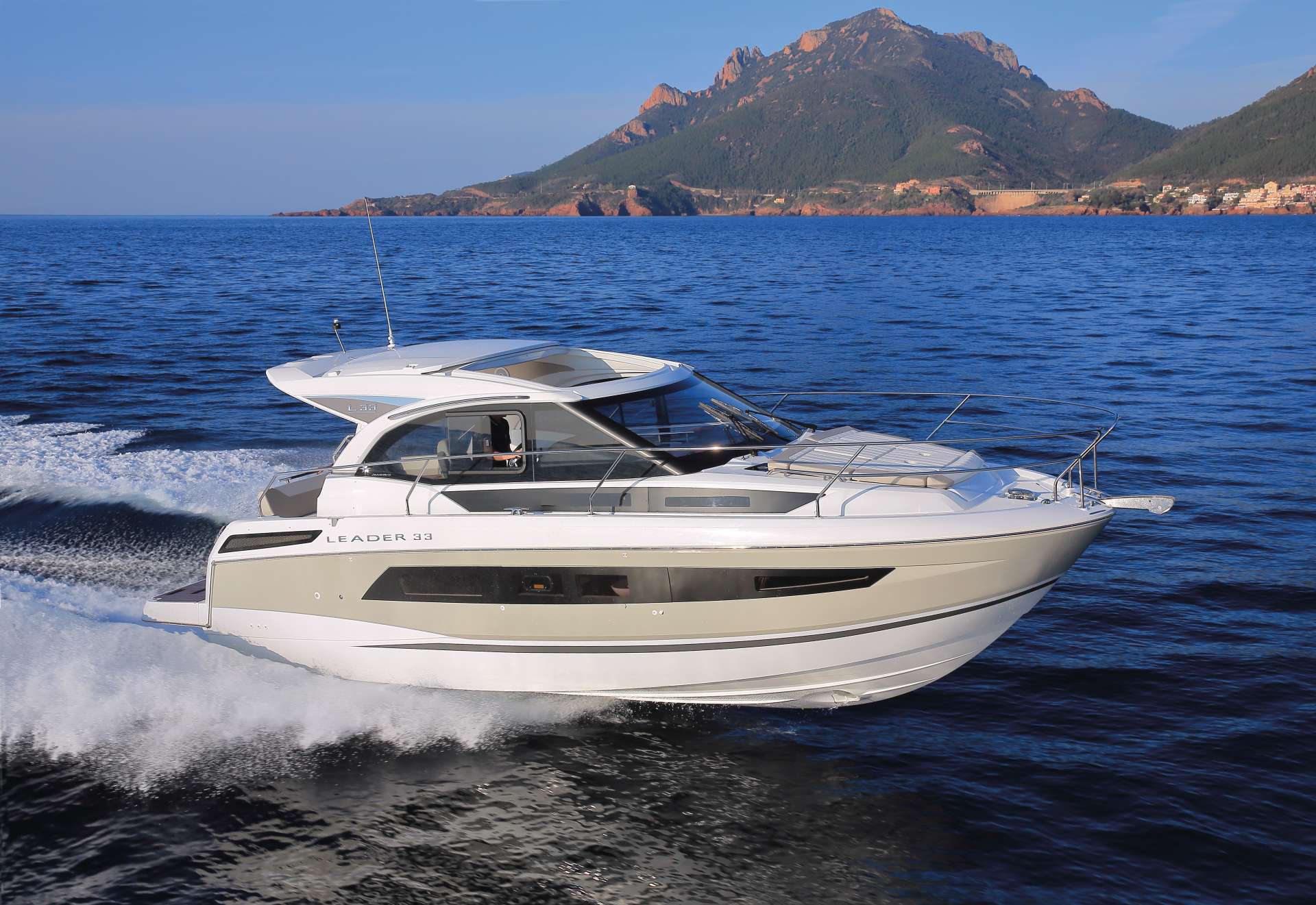 Leader 33 - Yacht Charter Antibes & Boat hire in France French Riviera Antibes 1
