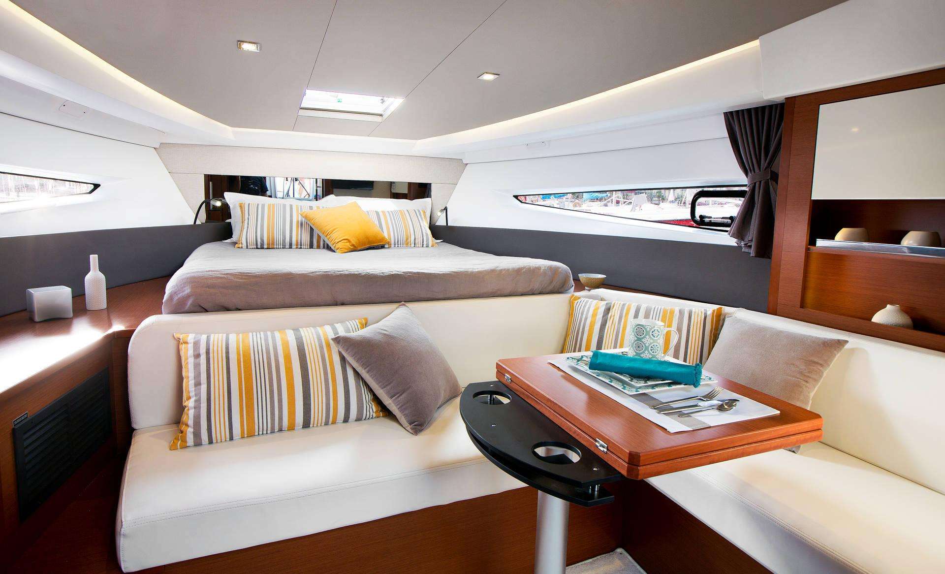 Leader 36 - Luxury yacht charter France & Boat hire in France French Riviera Beaulieu-sur-Mer Port De Beaulieu-sur-Mer 5