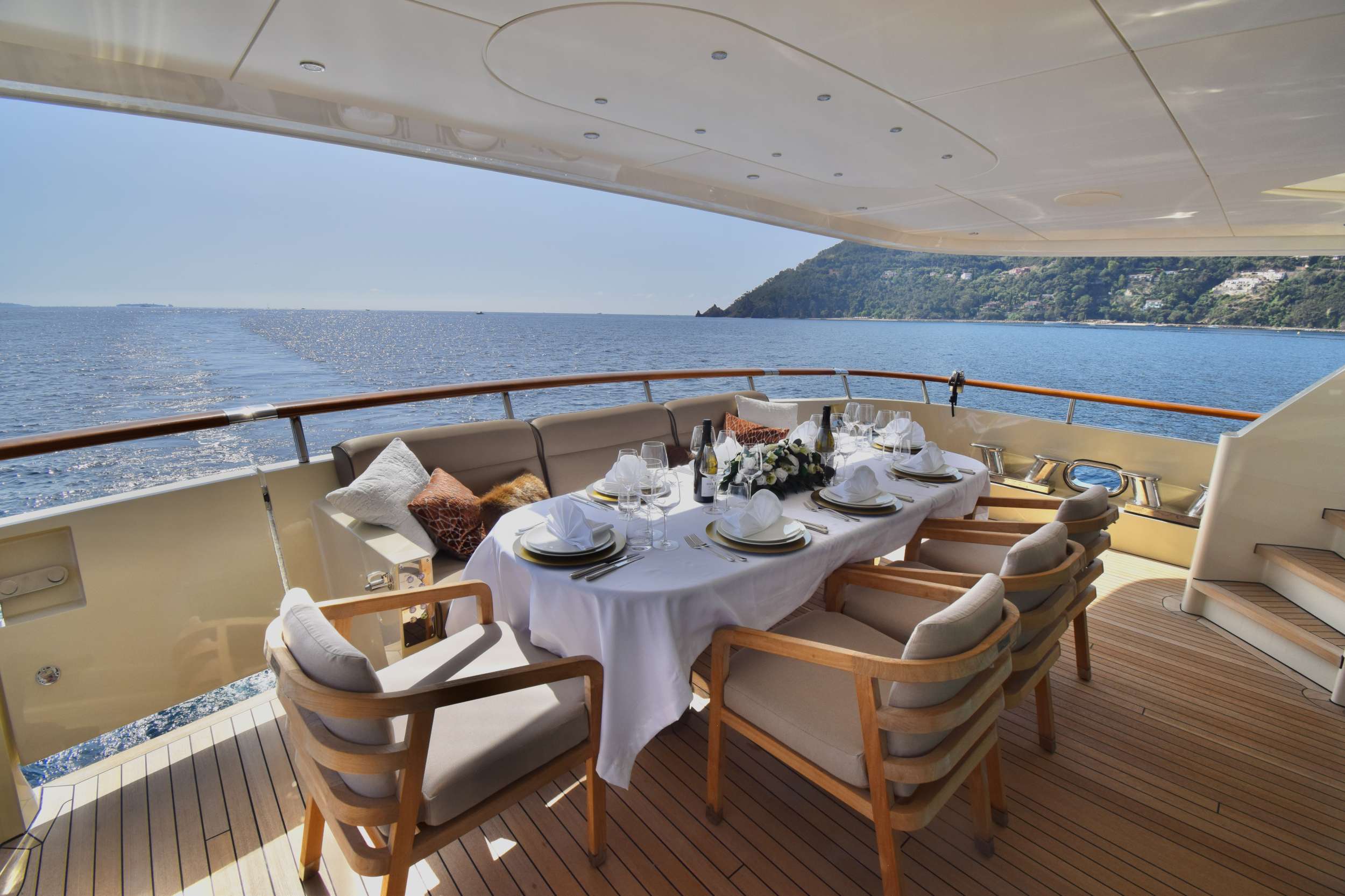 ORIZZONTE - Yacht Charter El Rompido & Boat hire in W. Med -Naples/Sicily, W. Med -Riviera/Cors/Sard., W. Med - Spain/Balearics 3