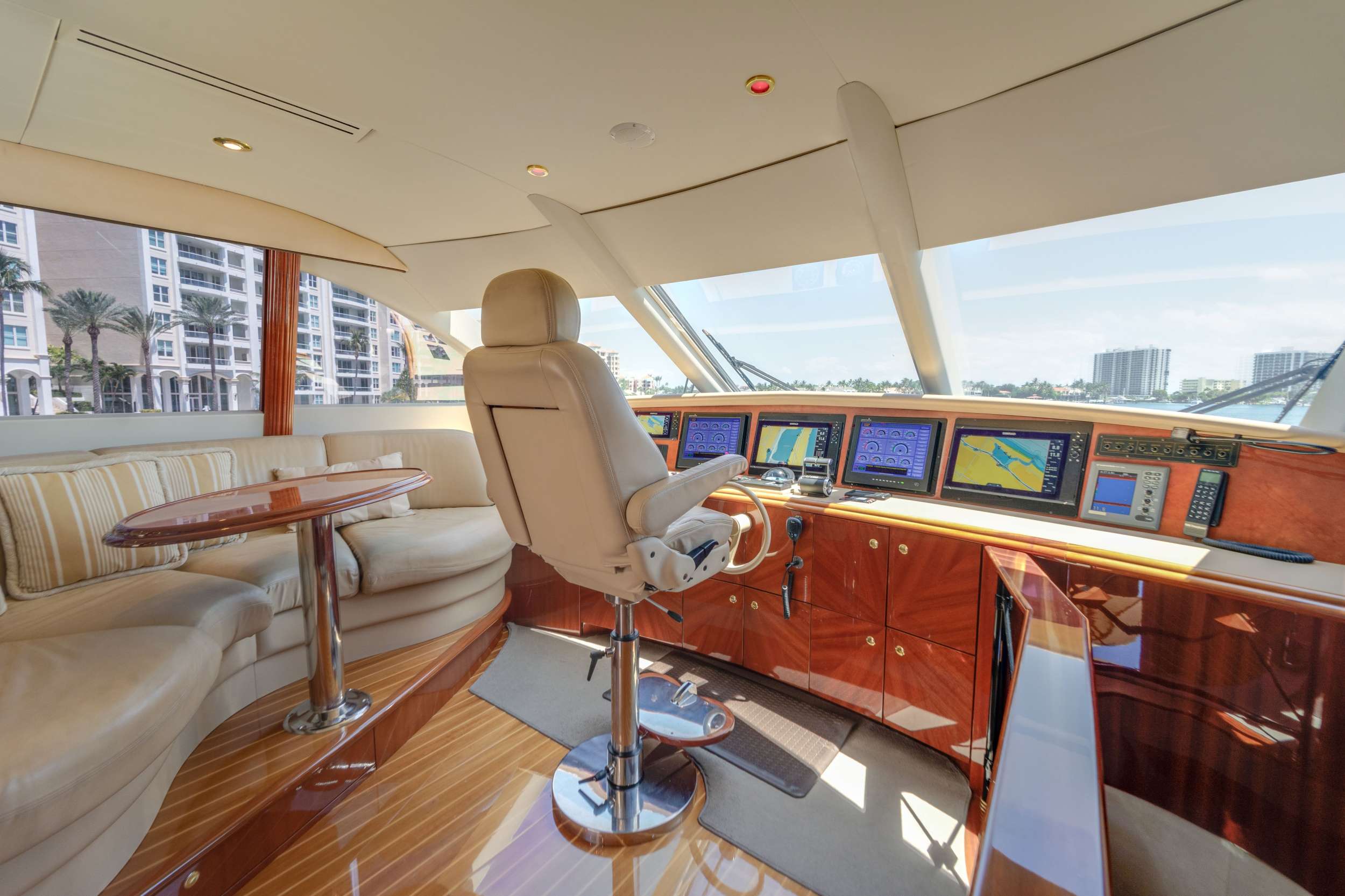 COPAY - Yacht Charter USA & Boat hire in Florida & Bahamas 5
