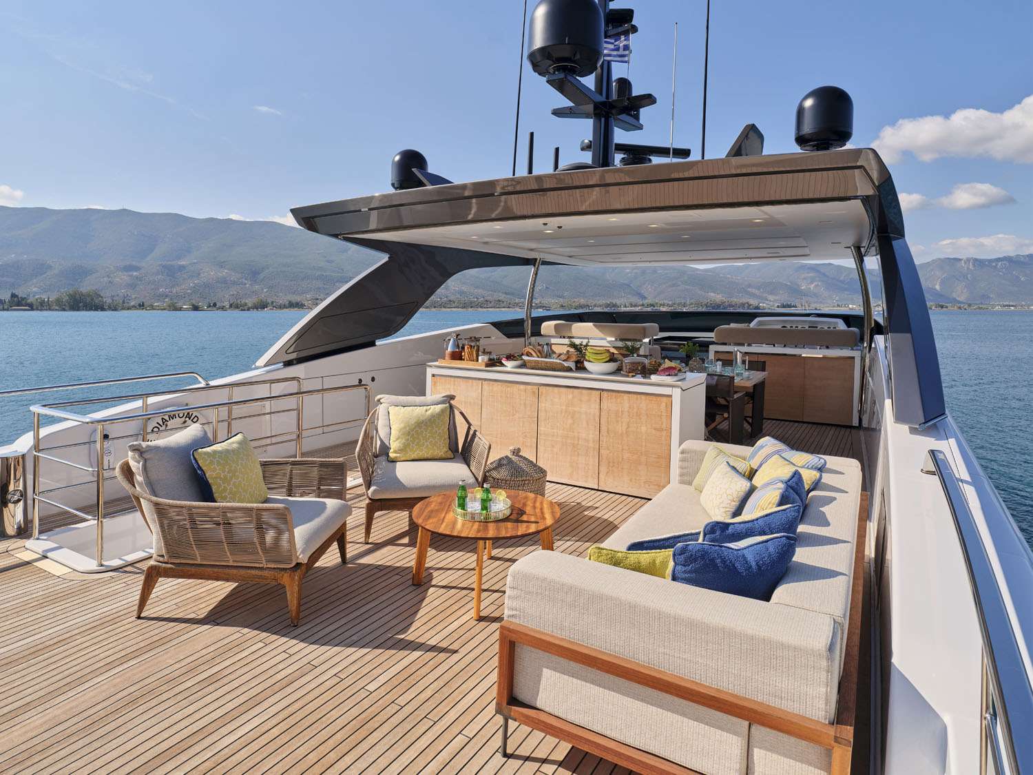 RARE DIAMOND - Yacht Charter Achillio & Boat hire in Greece 3