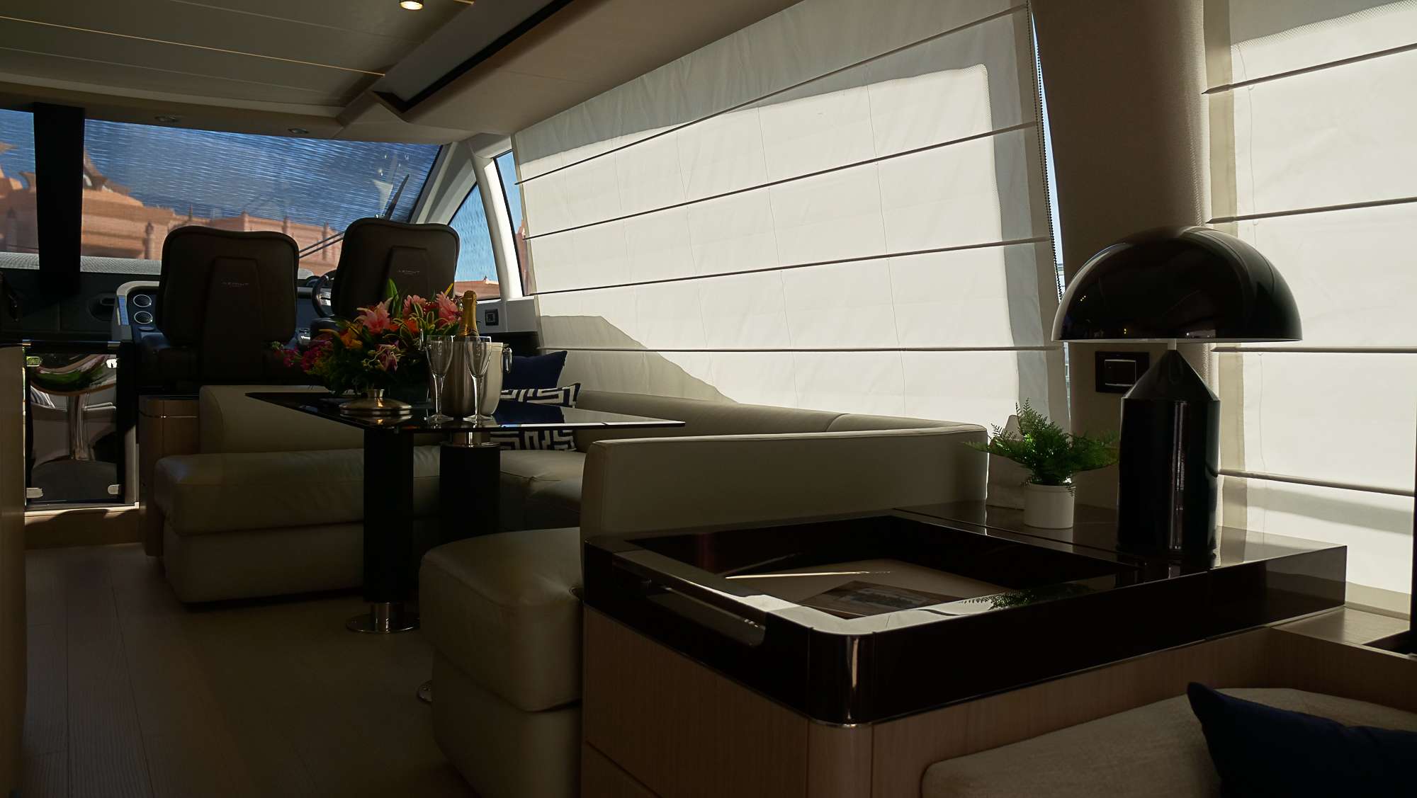 LIQUID ASSET  - Yacht Charter Fort Lauderdale & Boat hire in US East Coast & Bahamas 3