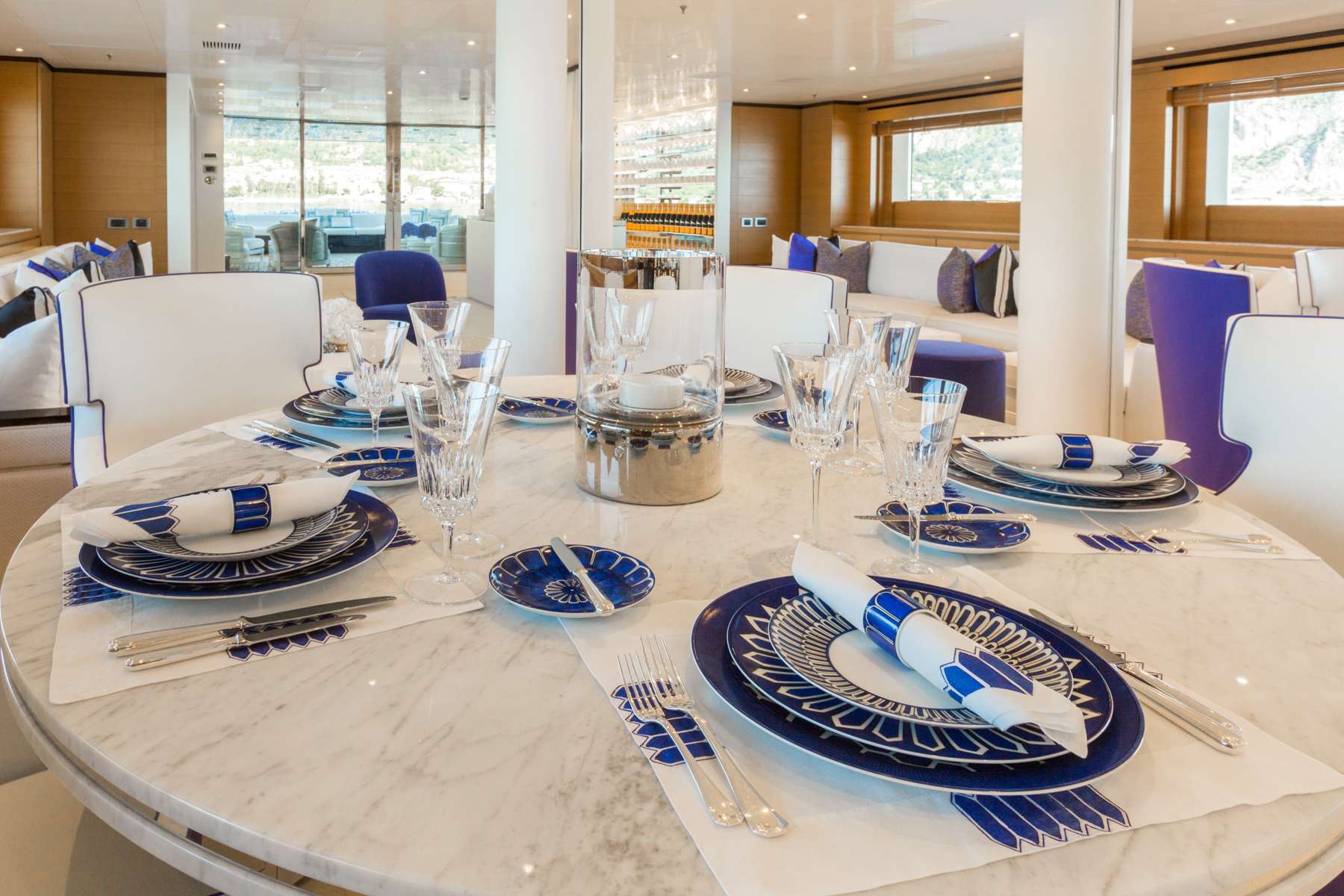MISCHIEF - Luxury yacht charter Australia & Boat hire in Australia & French Polynesia 3