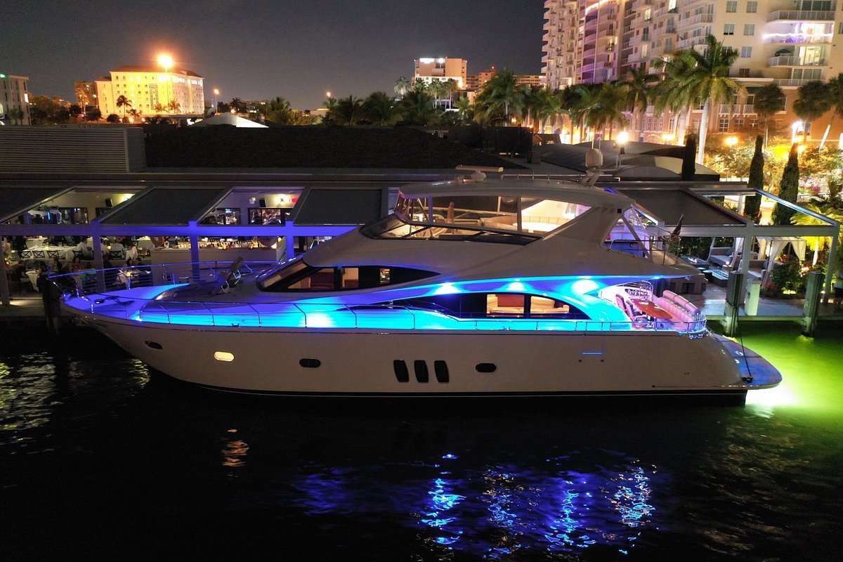 Marquis 690 - Yacht Charter Fort Lauderdale & Boat hire in United States Florida Fort Lauderdale 3