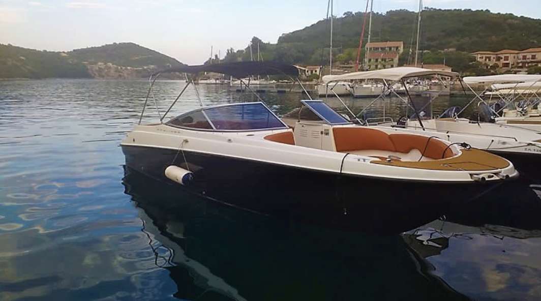 7.8 - Yacht Charter Sivota & Boat hire in Greece Ionian Sea South Ionian Lefkada Sivota Sivota Marina 3