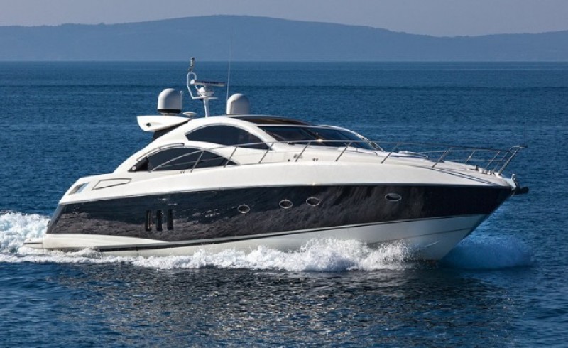 Sunseeker Predator 62 - 3 + 1 cab. - Yacht Charter Podstrana & Boat hire in Croatia Split-Dalmatia Split Podstrana Marina Lav 3