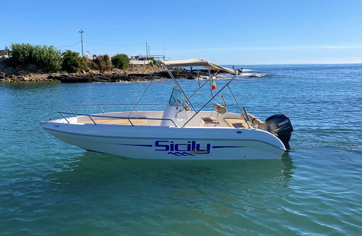 Aquamar Samoa - Yacht Charter Siracusa & Boat hire in Italy Sicily Siracusa Siracusa 3