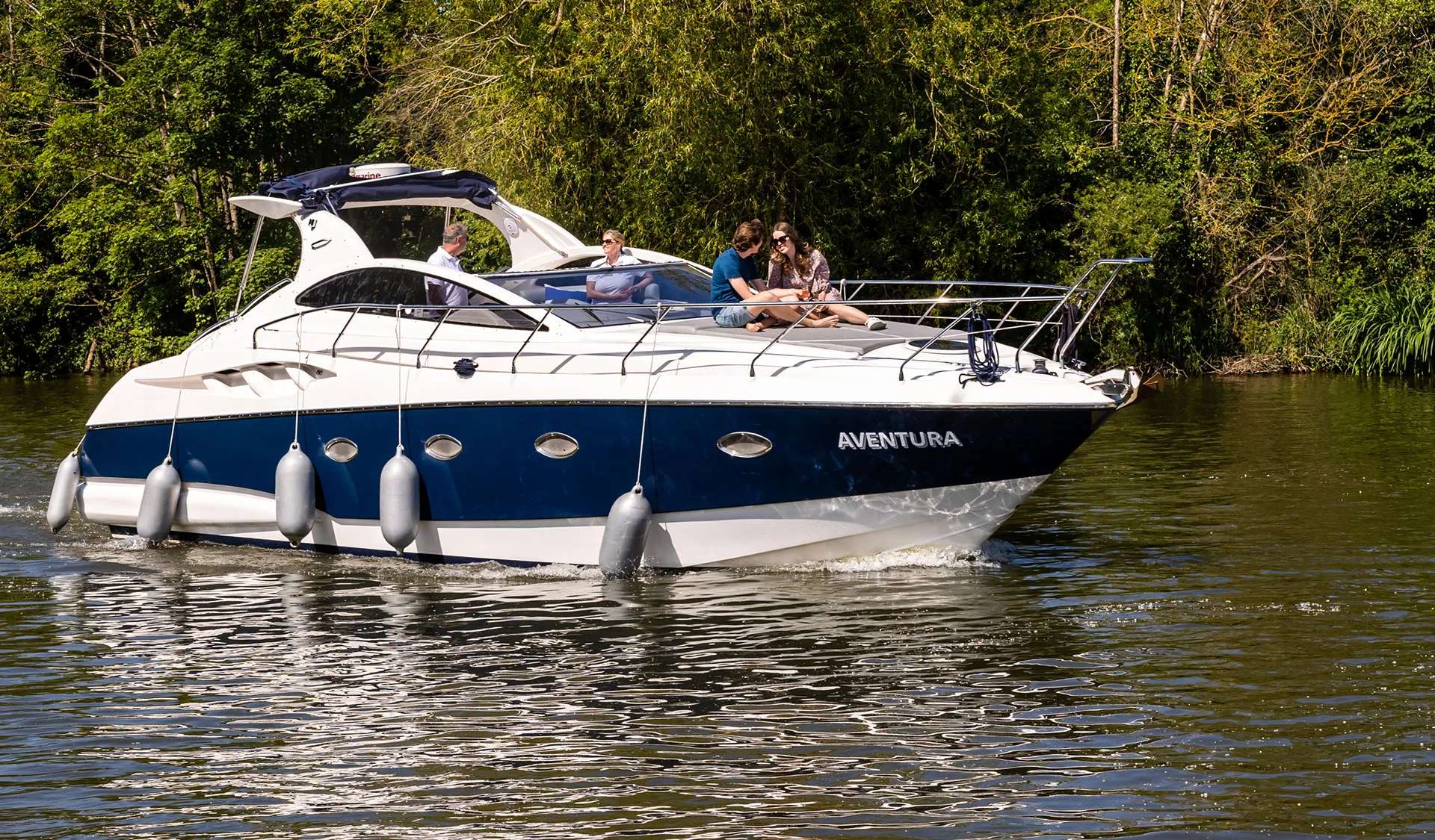 40 - Yacht Charter River Thames & Boat hire in United Kingdom England Greater London Windsor 4