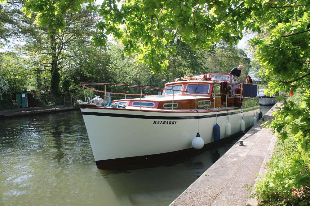 39 - Yacht Charter River Thames & Boat hire in United Kingdom England Greater London Windsor 5